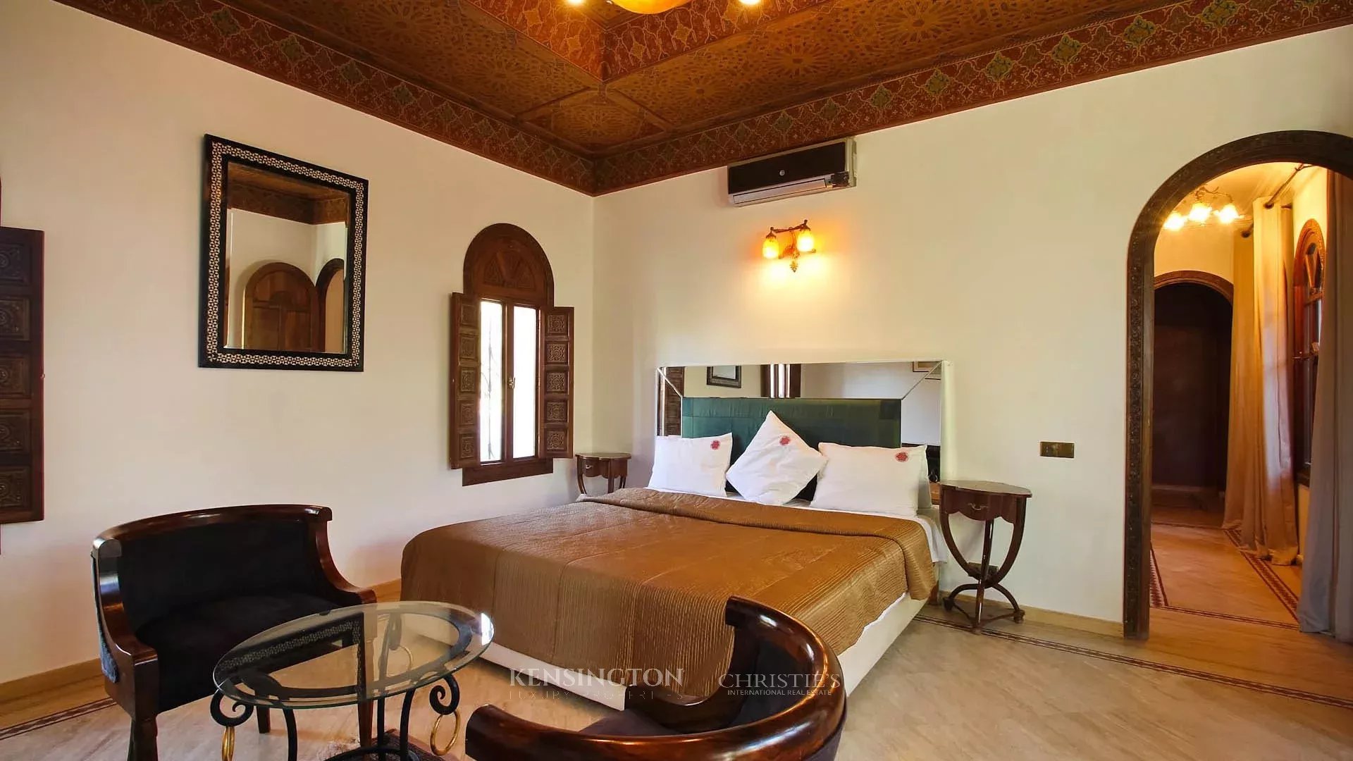 8 Bedroom Villa/Townhouse's Image 10