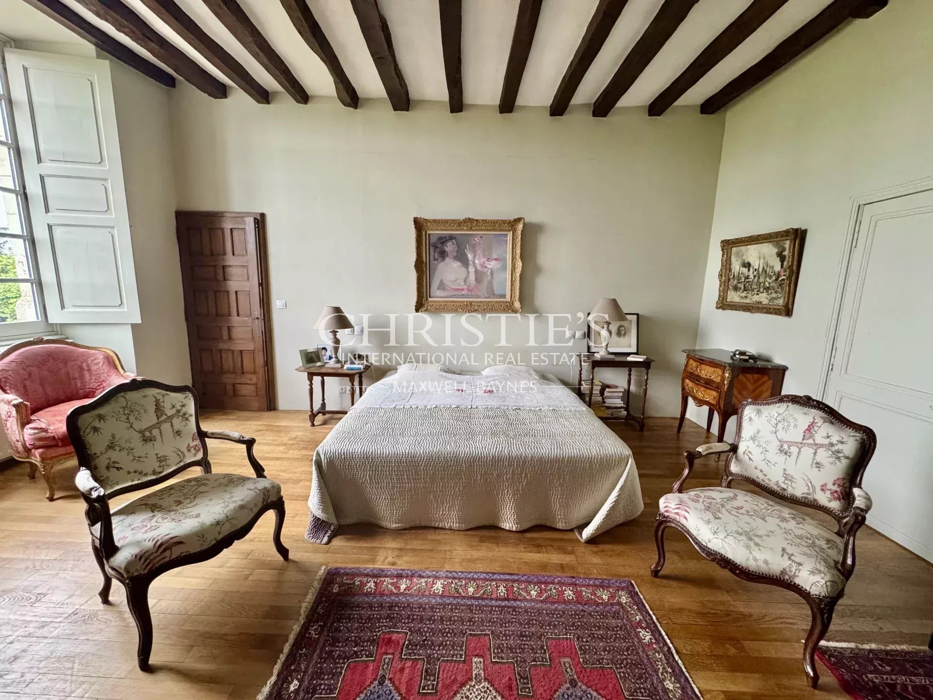 6 Bedroom Villa/Townhouse's Image 4