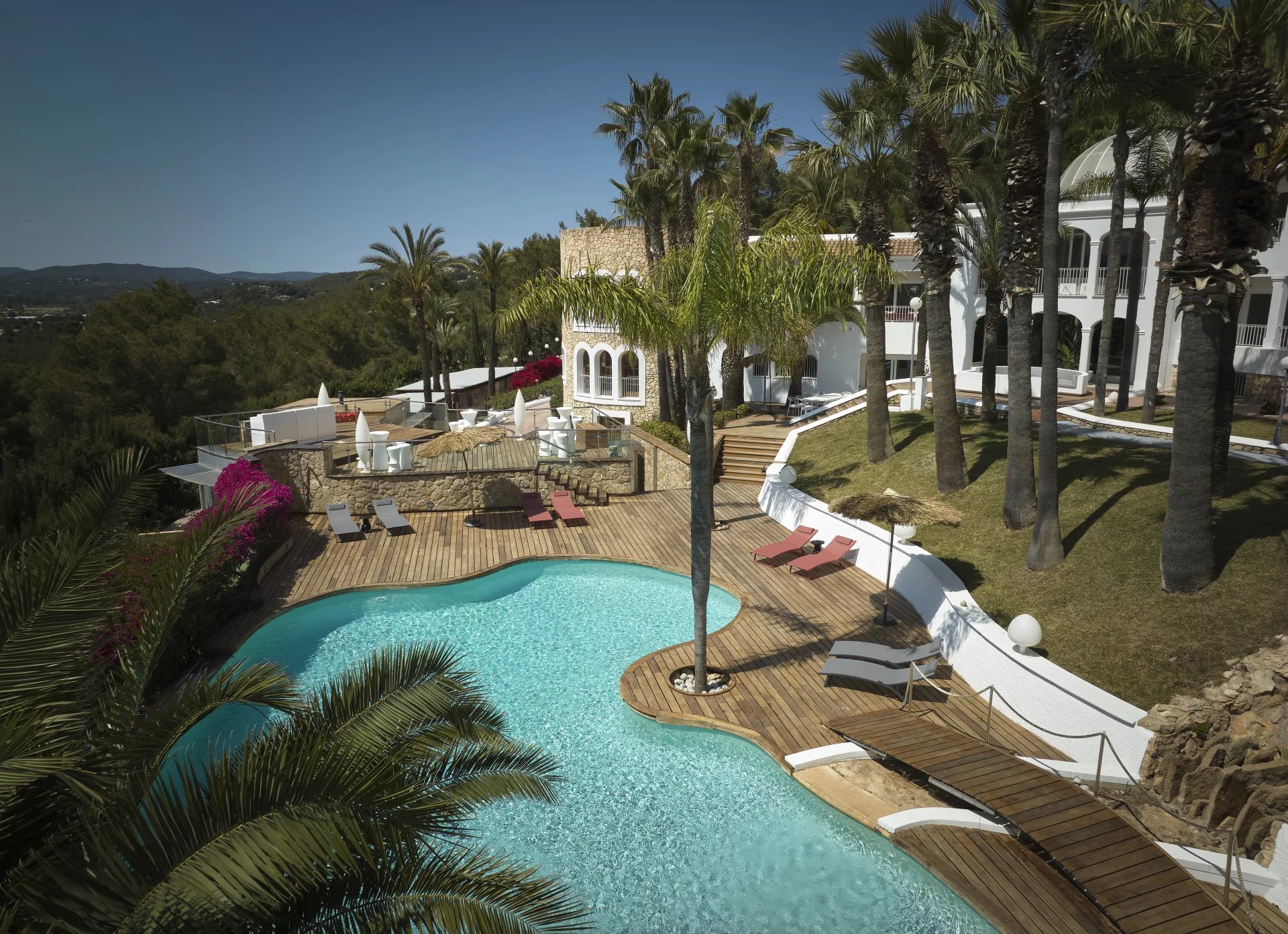 Todos los derechos reservados © www.nachodorado.com