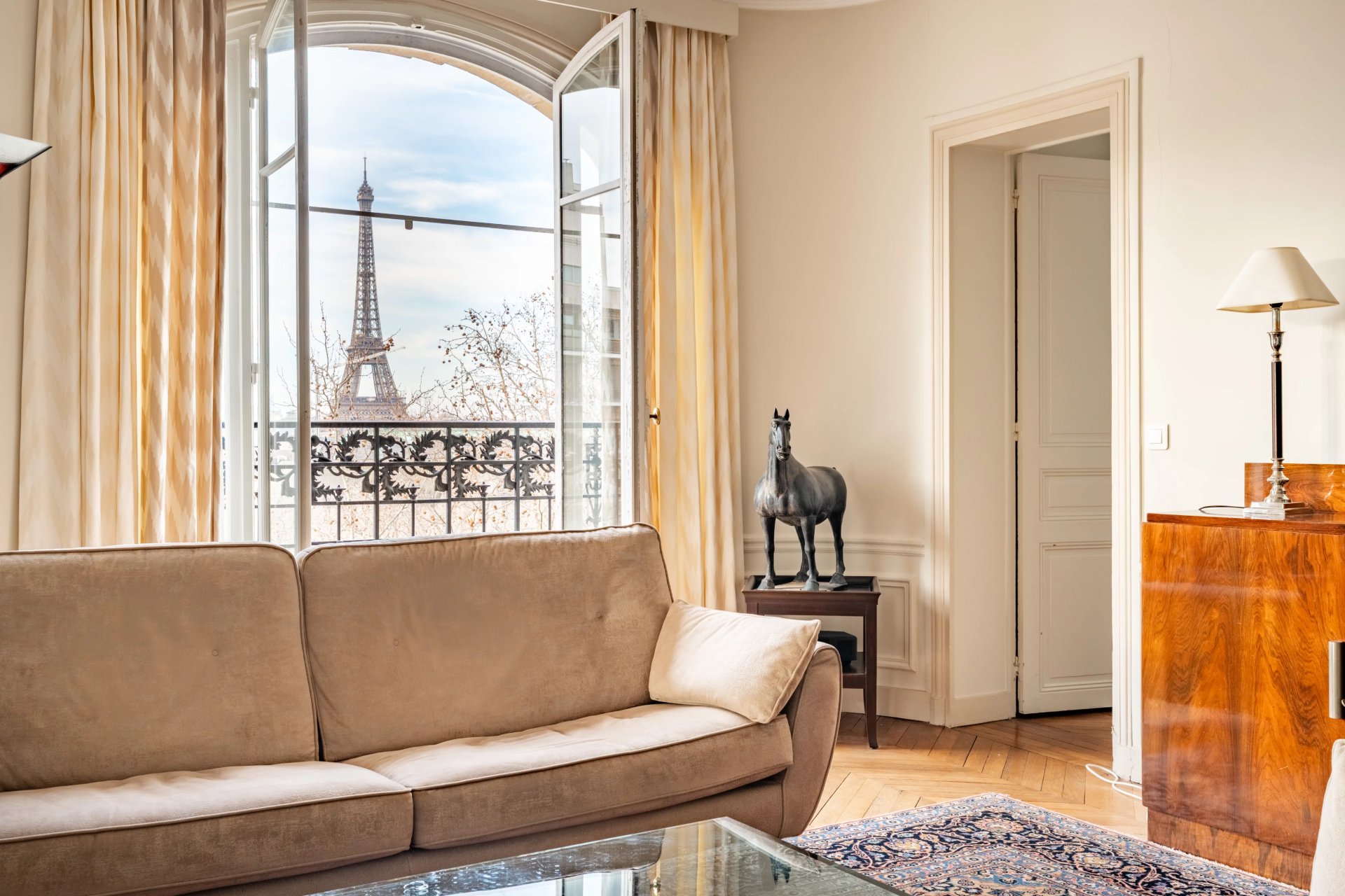 2 Bedroom Apartment/Flat's Image 3