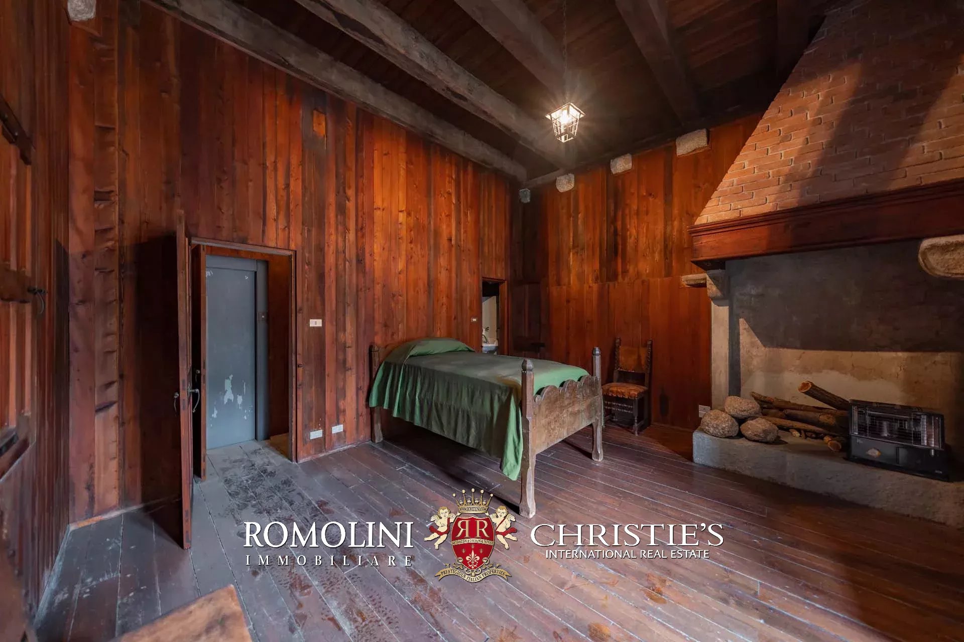 11 Bedroom Chateau's Image 74