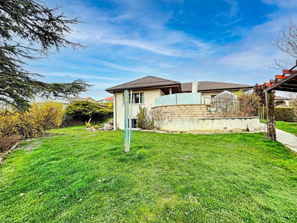 Au calme, belle individuelle, intimité et charme rare !