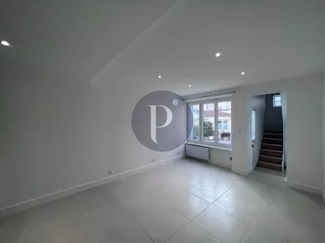 location-appartement-2-pieces-verrieres-le-buisson-83878593
