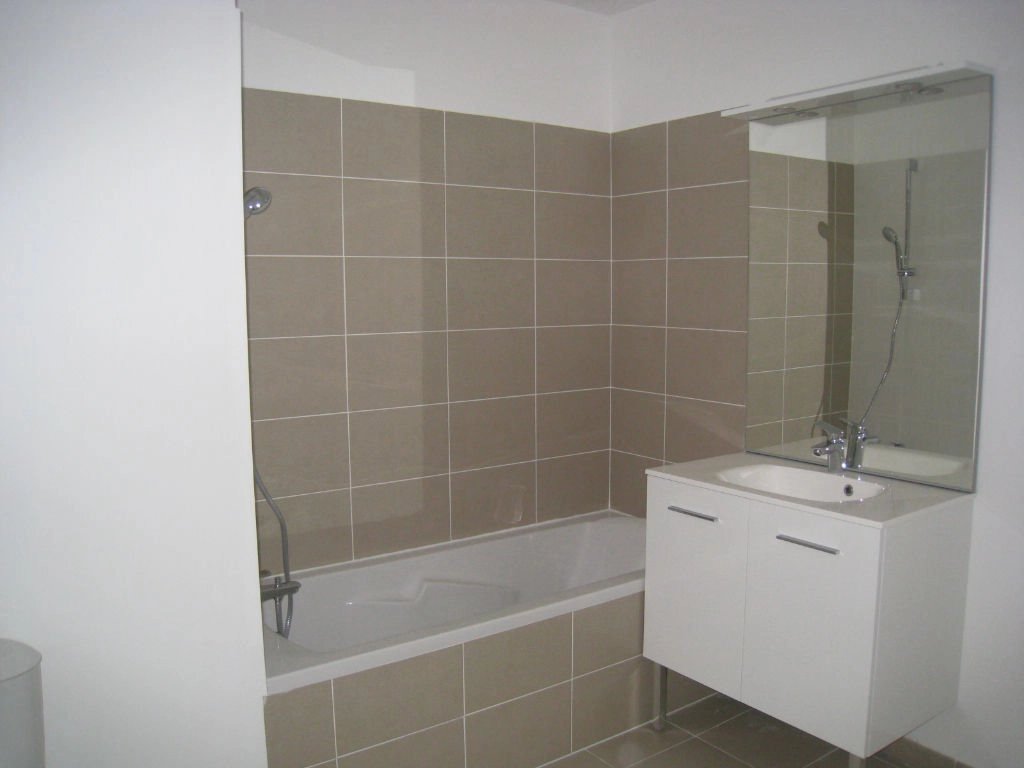 480612 Location Villeurbanne