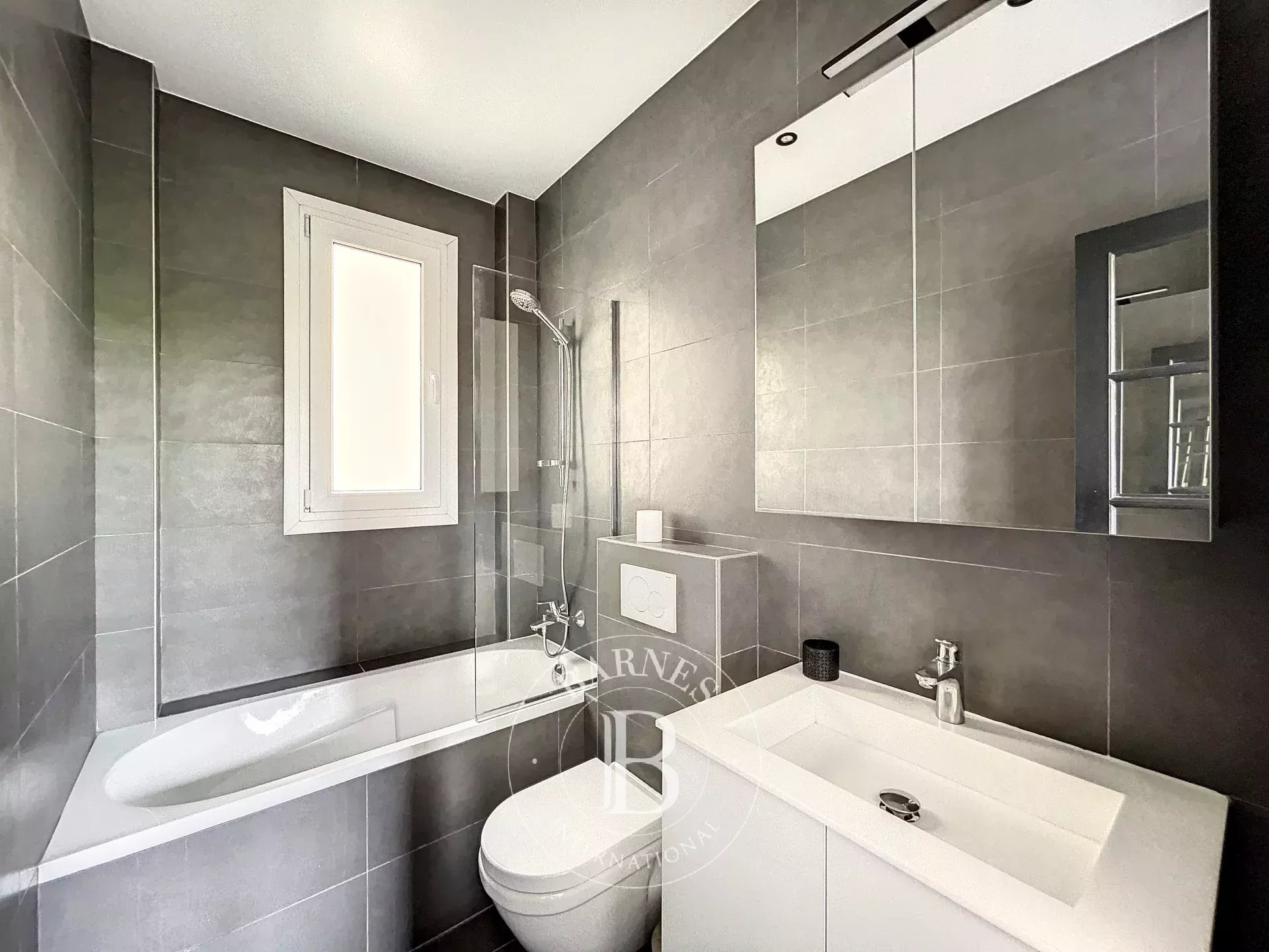 Daire Paris 8ème - picture 10