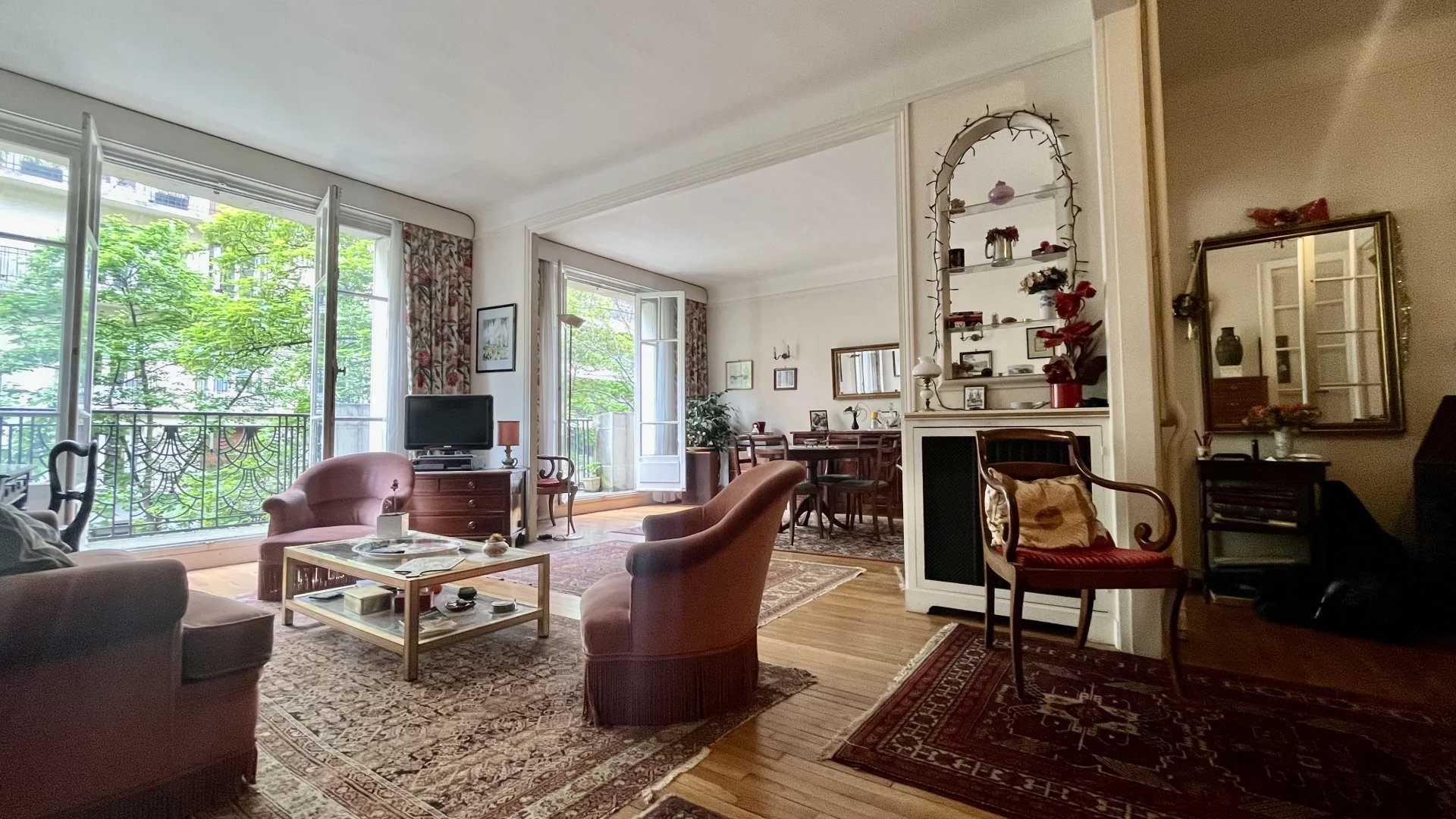 Sale Apartment Paris 16th