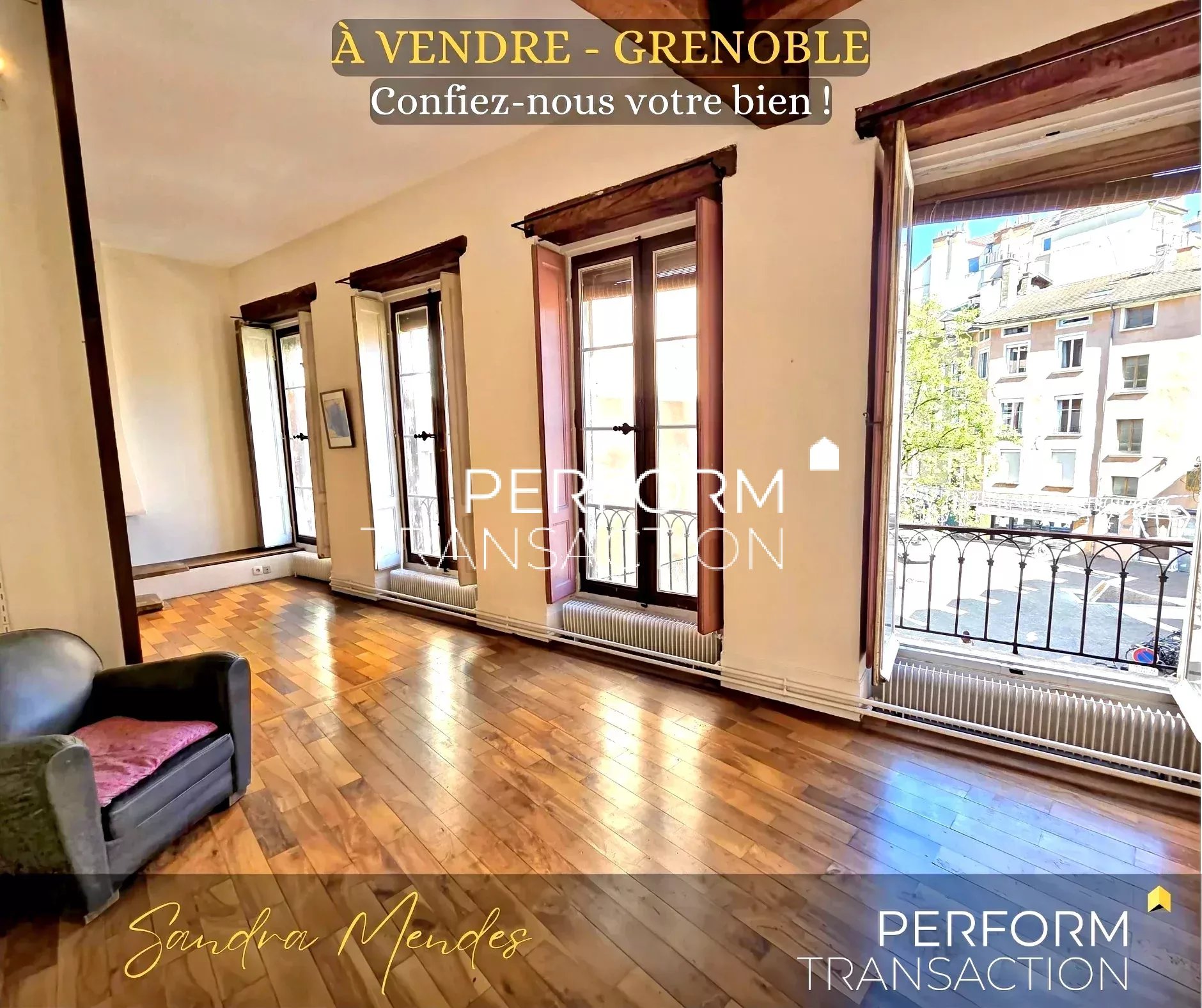 Hyper centre Grenoble – Superbe T3 86 m² – Charme de l’ancien, poutres et cheminée