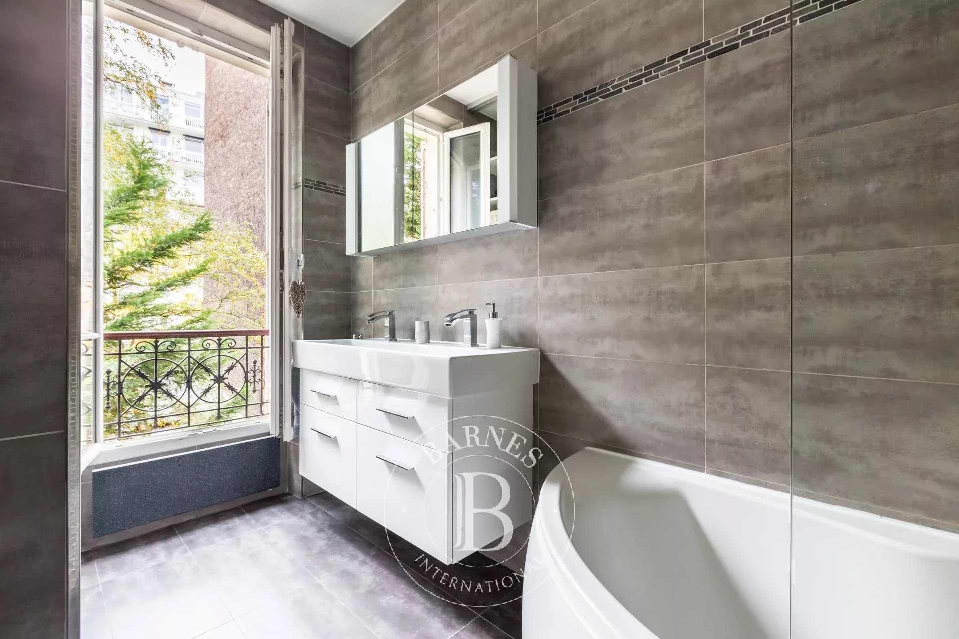 Daire Paris 14ème - picture 14