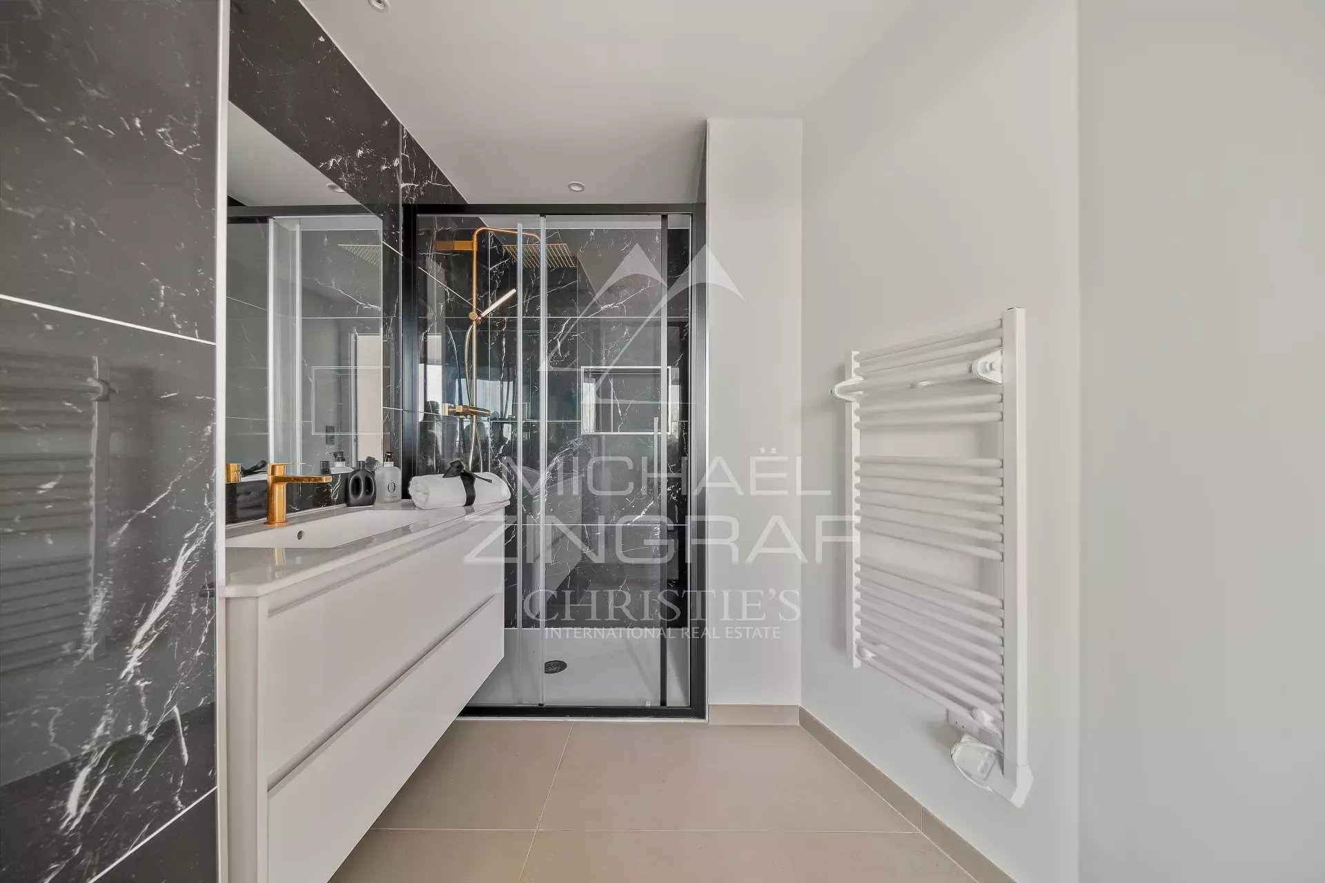 2 Bedroom Villa/Townhouse's Image 11