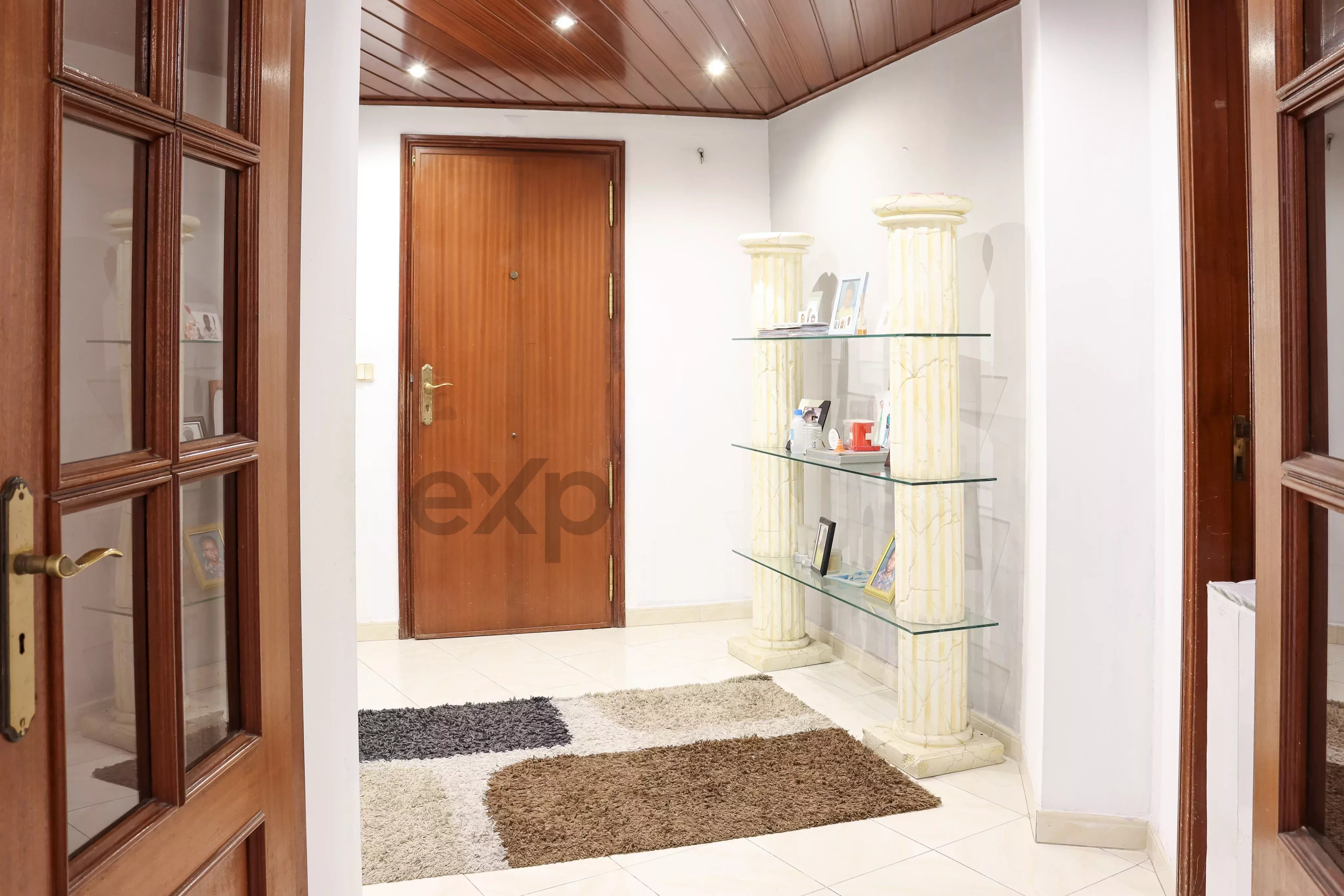 Spacious 3 Bedroom Apartment with En Suite | 130 sqm | Fireplace | Lift | Storage Room | Rinchoa, Sintra 87157830 image 1