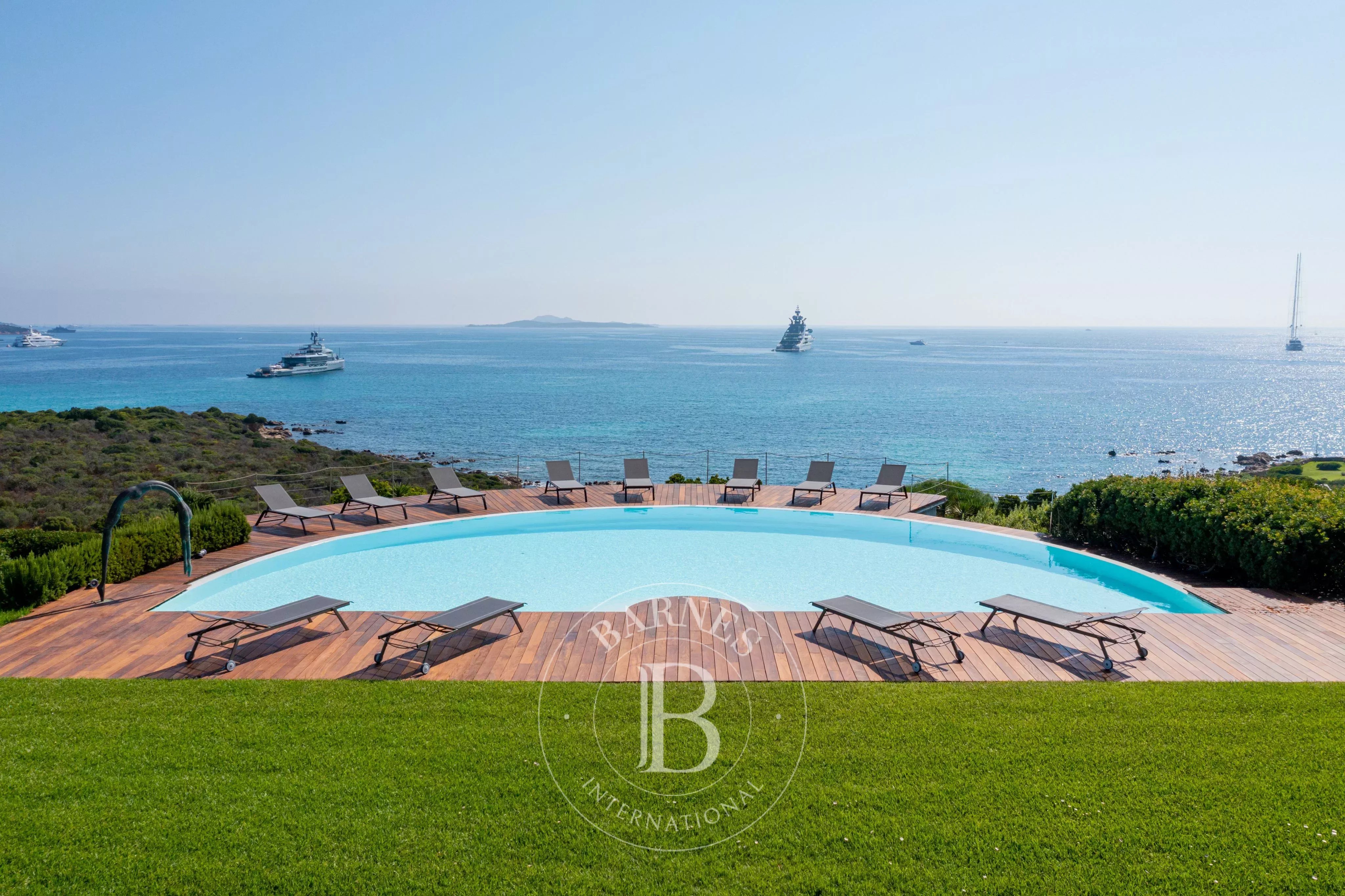 Villa Porto Cervo  -  ref 6675848 (picture 2)