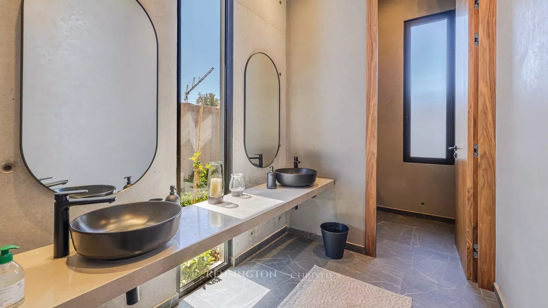 5 Bedroom Villa/Townhouse's Image 23
