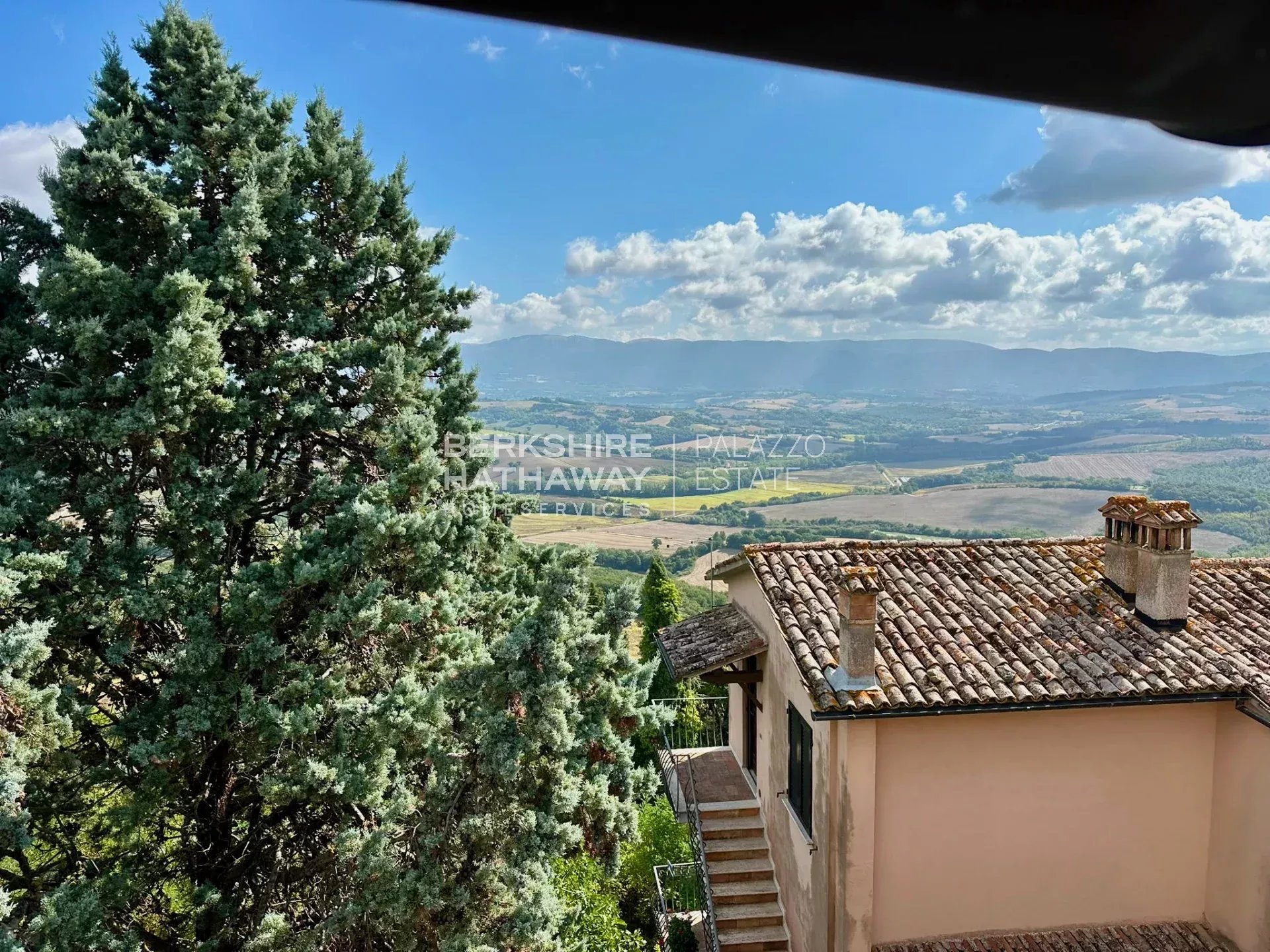 House in Montenero - Image 2