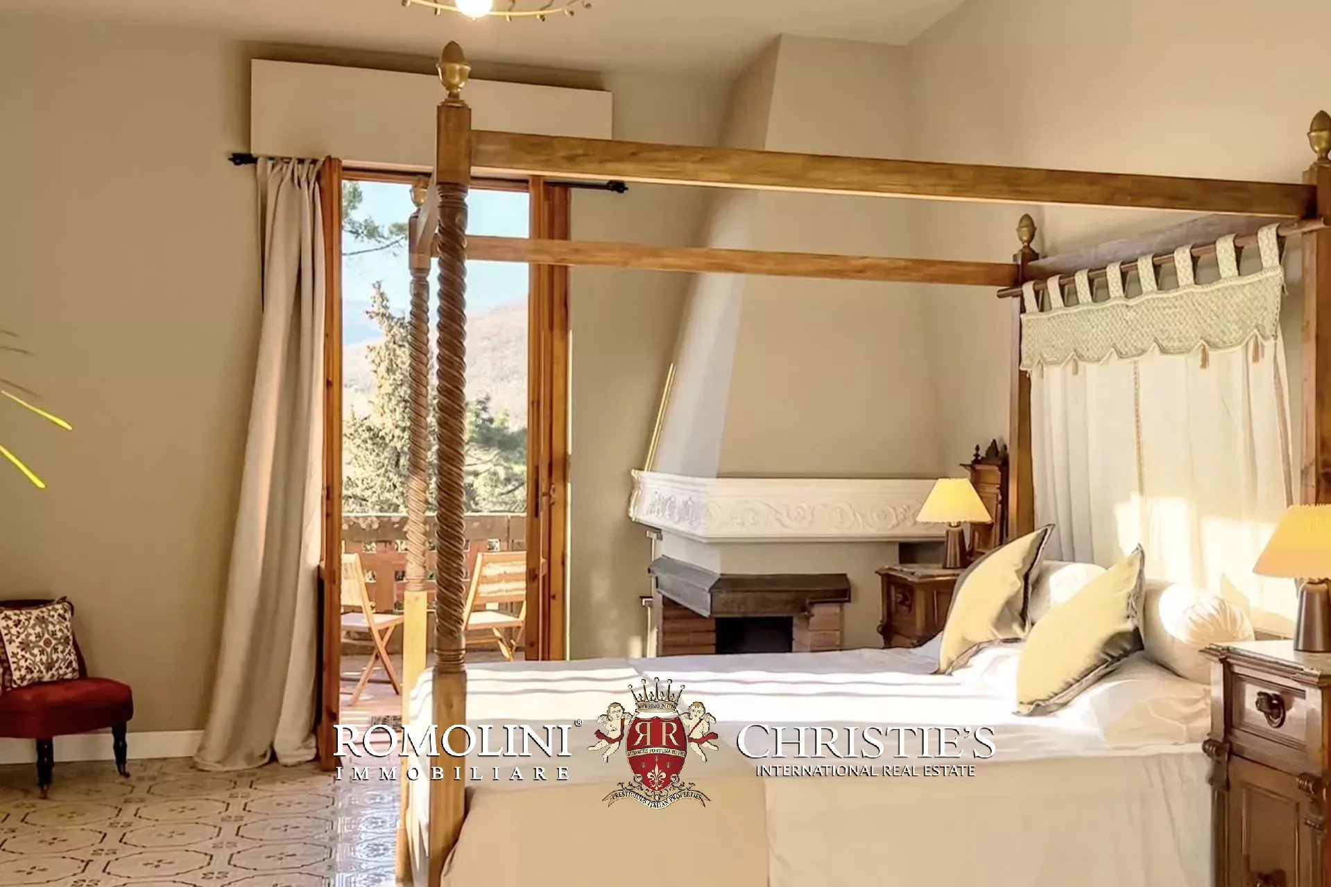 6 Bedroom Villa/Townhouse's Image 22