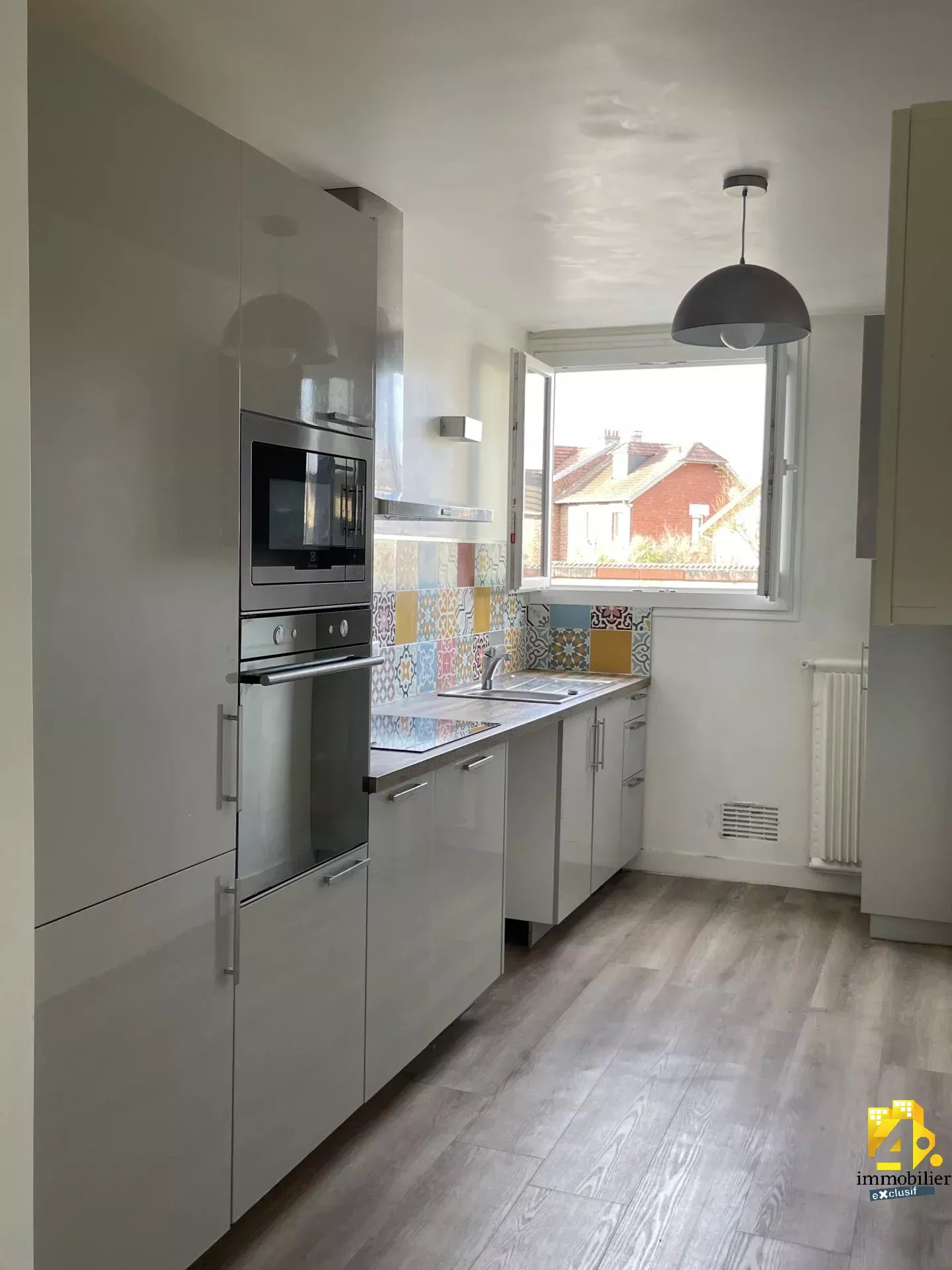 Agence immobilière de 