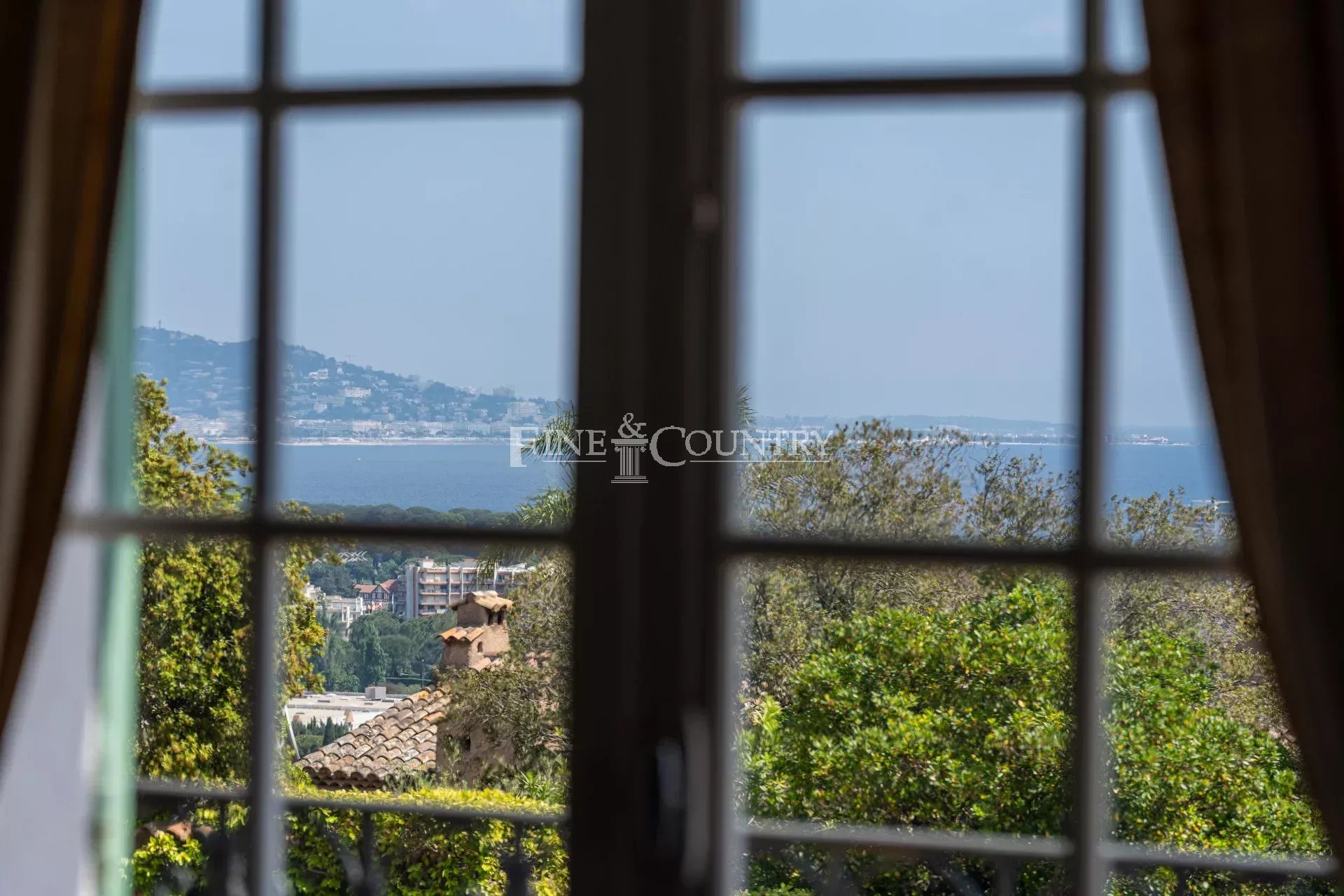 Photo of Villa for sale - Mandelieu-la-Napoule