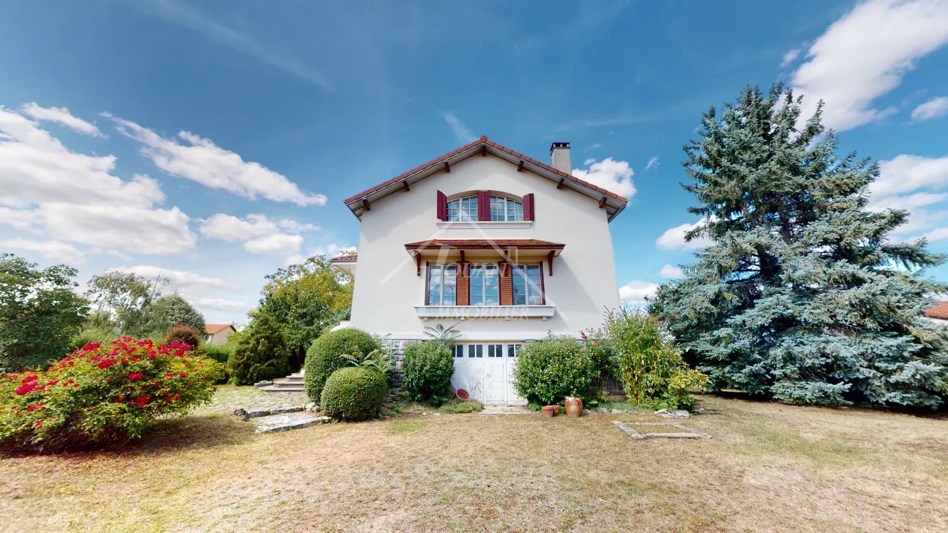 Maison de caractère avec beau parc