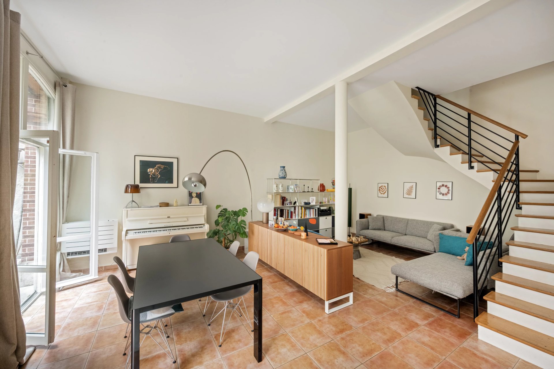 5 Bedroom Villa/Townhouse's Image 6