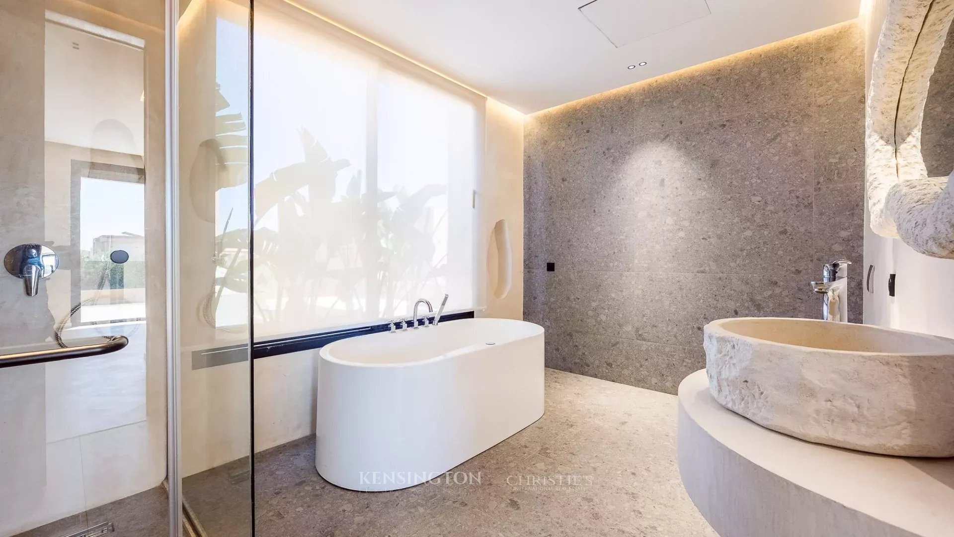 4 Bedroom Villa/Townhouse's Image 20