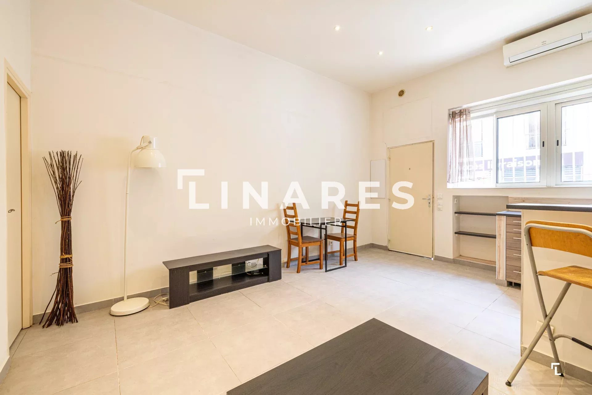 FIRST FLAT - Studio meublé de 30m2 - 13008 LE ROUET