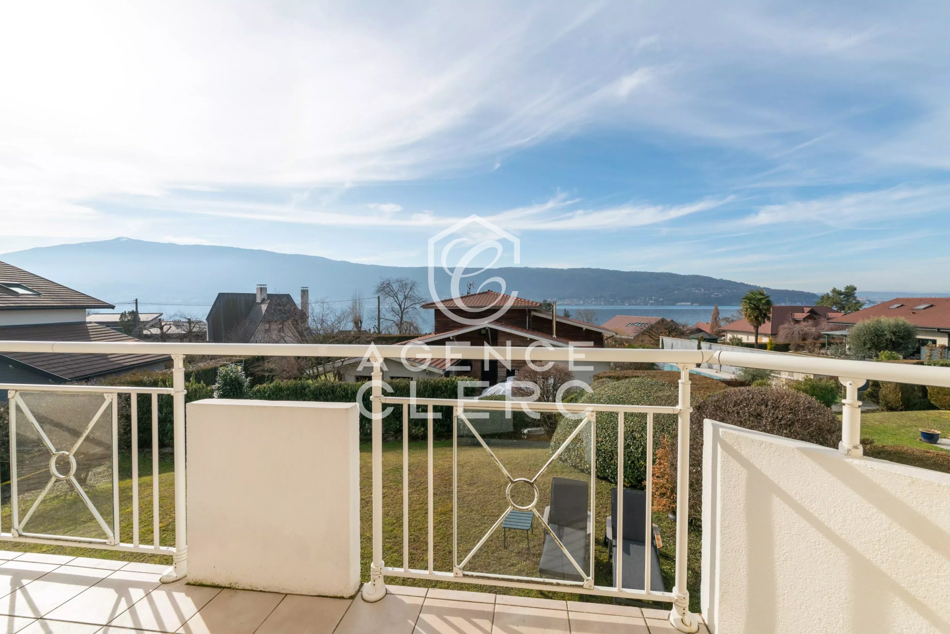 4 Bedroom Villa/Townhouse's Image 5