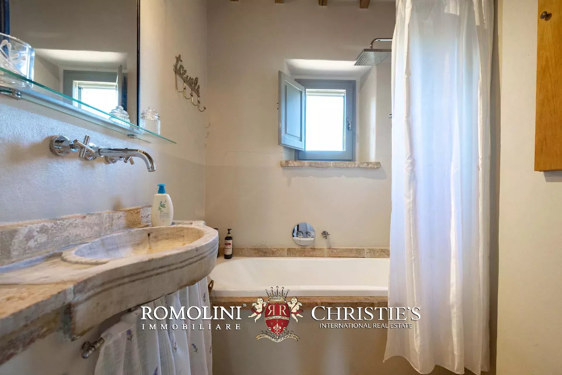 4 Bedroom Villa/Townhouse's Image 72
