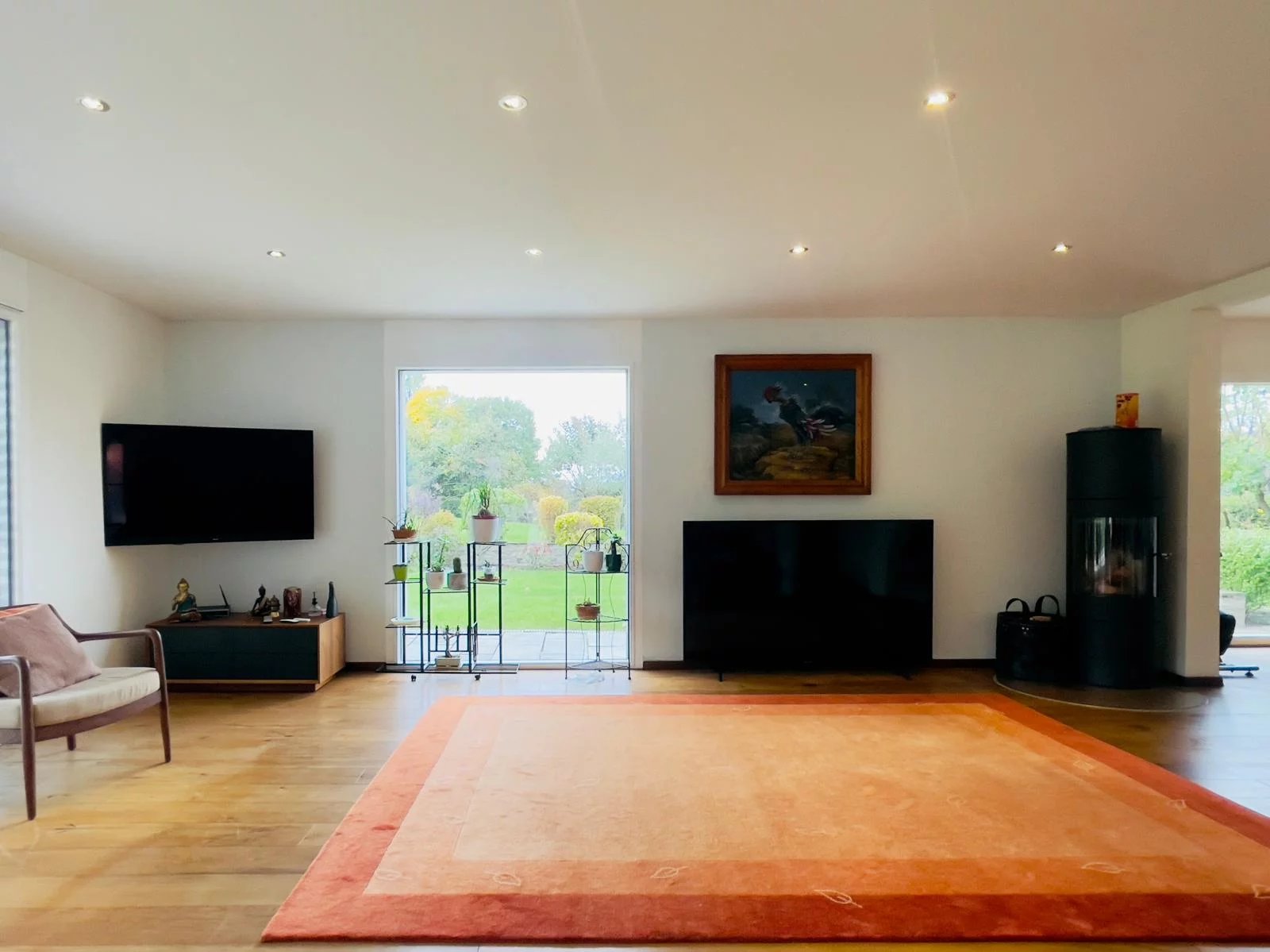 Villa individuelle contemporaine sur belle et grande parcelle