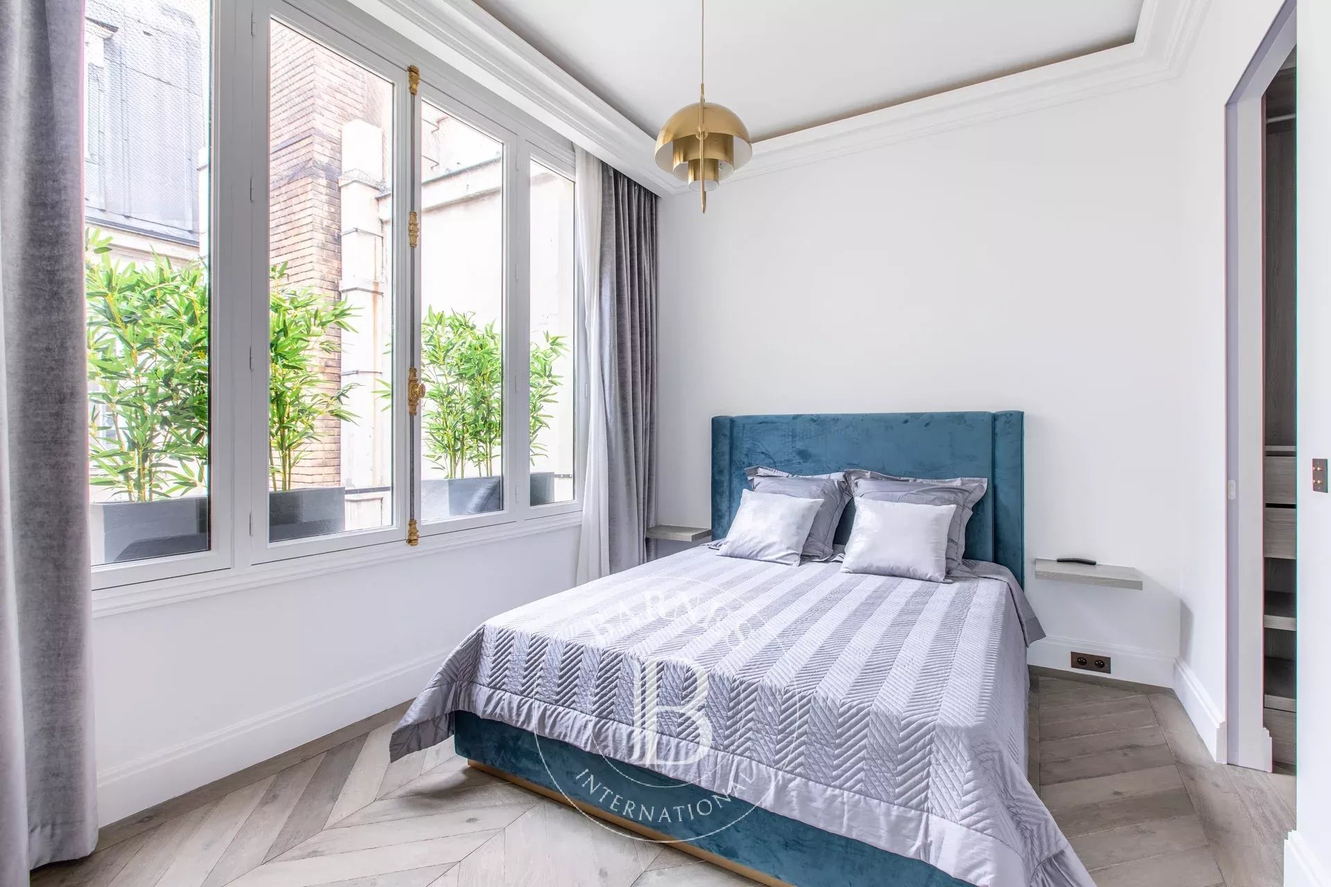 Daire Paris 8ème - picture 10