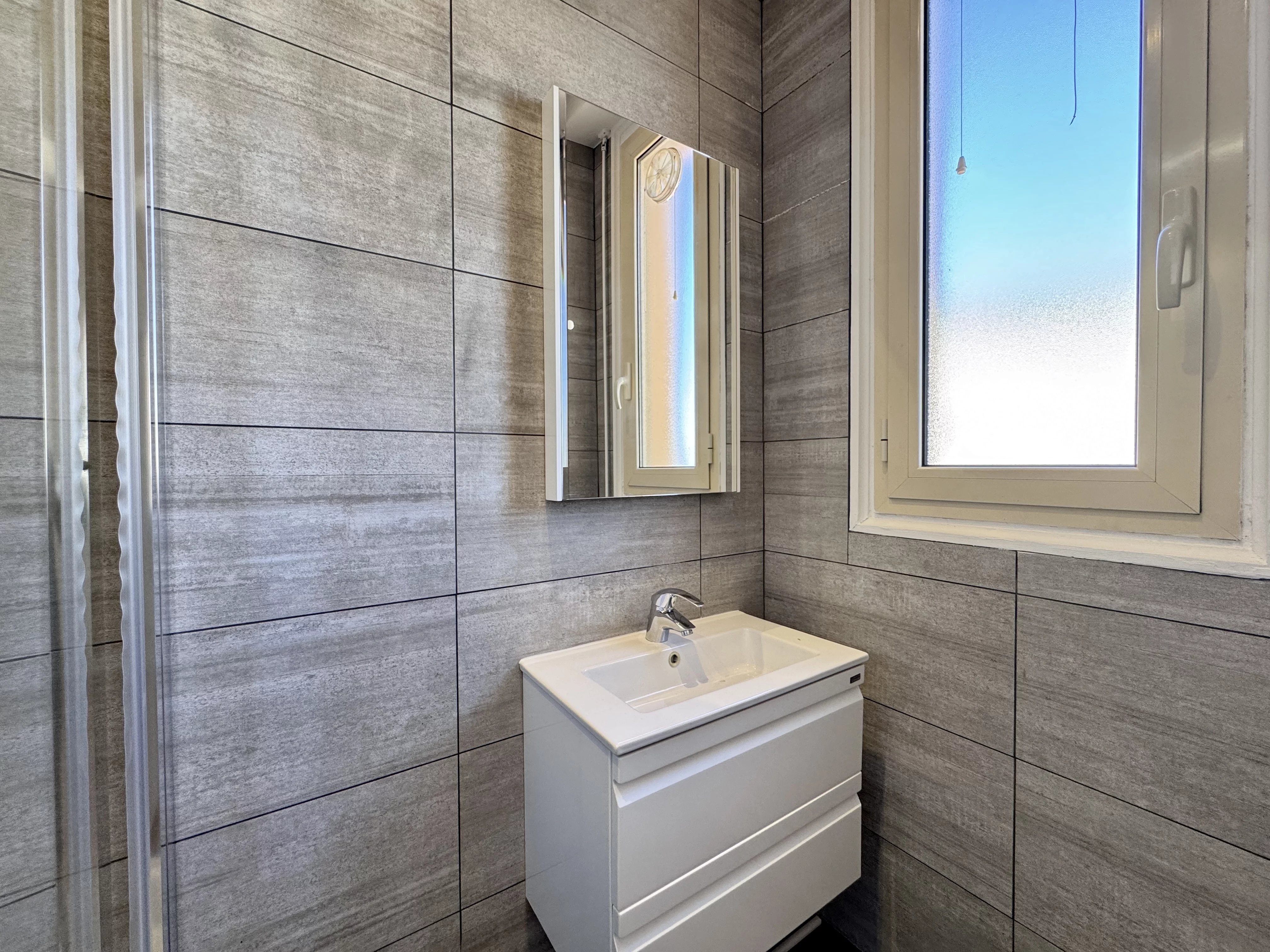 Franzido Palace - 4-Room Appartment for Rent