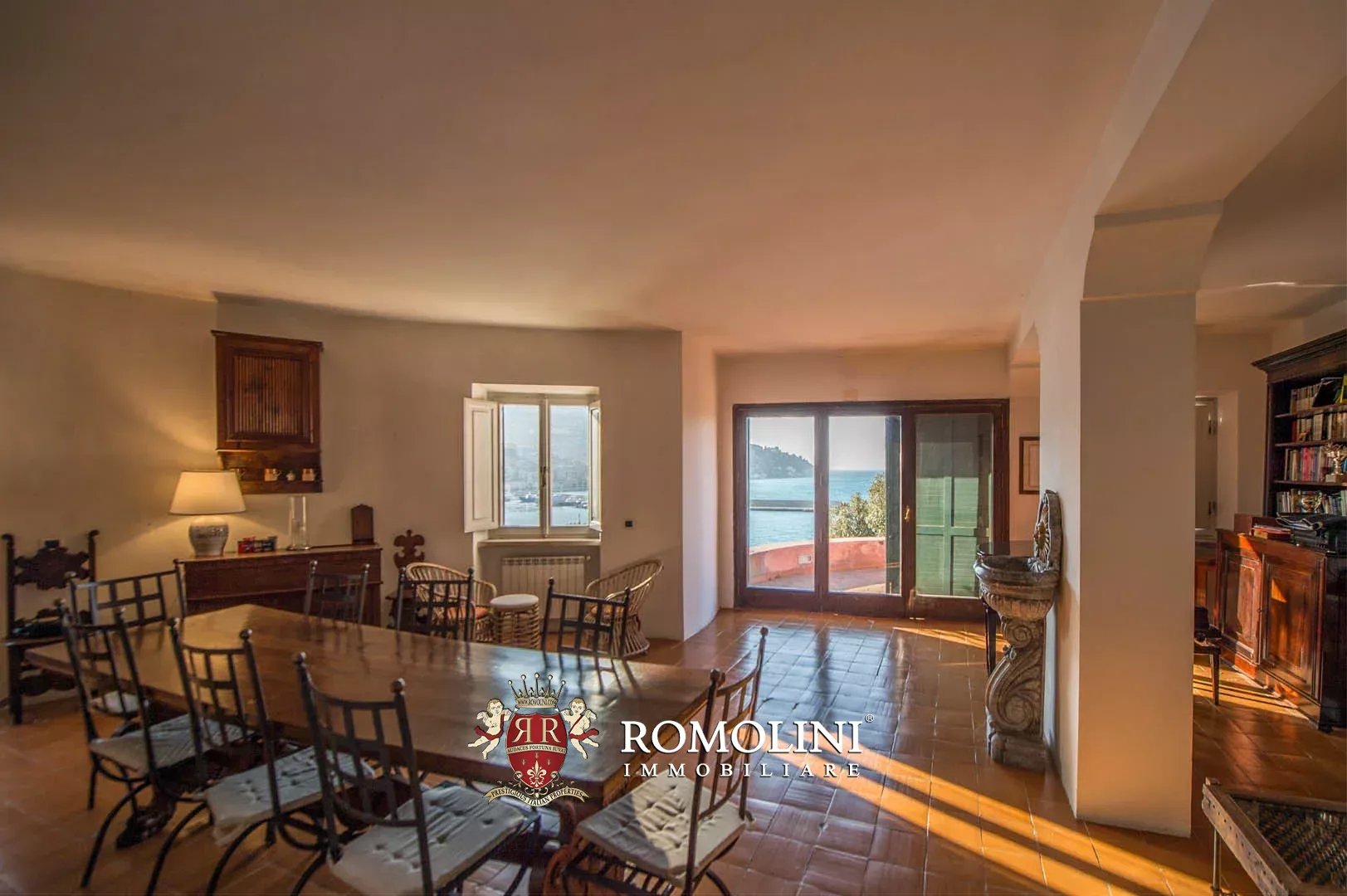 10 Bedroom Villa/Townhouse's Image 28