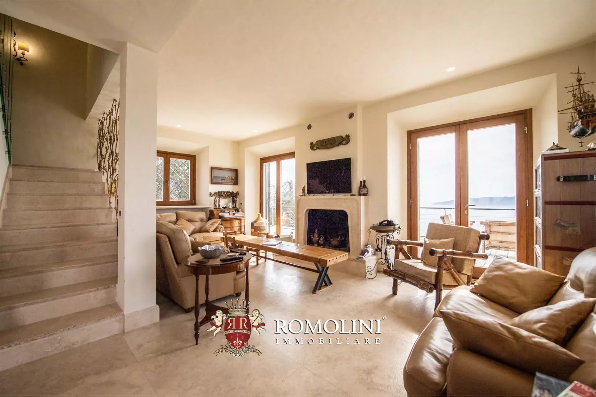 5 Bedroom Villa/Townhouse's Image 39