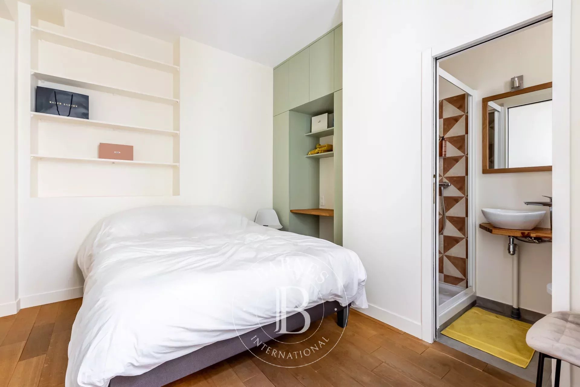 Daire Paris 8ème - picture 15