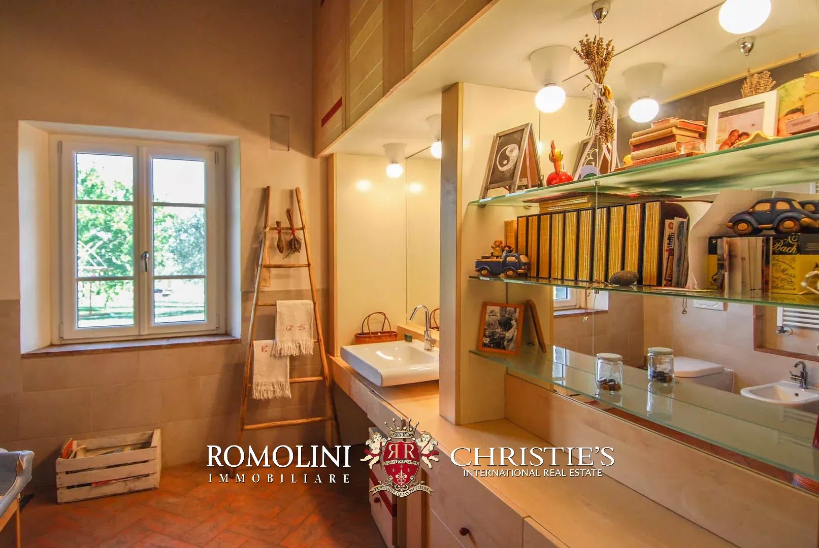 3 Bedroom Villa/Townhouse's Image 42
