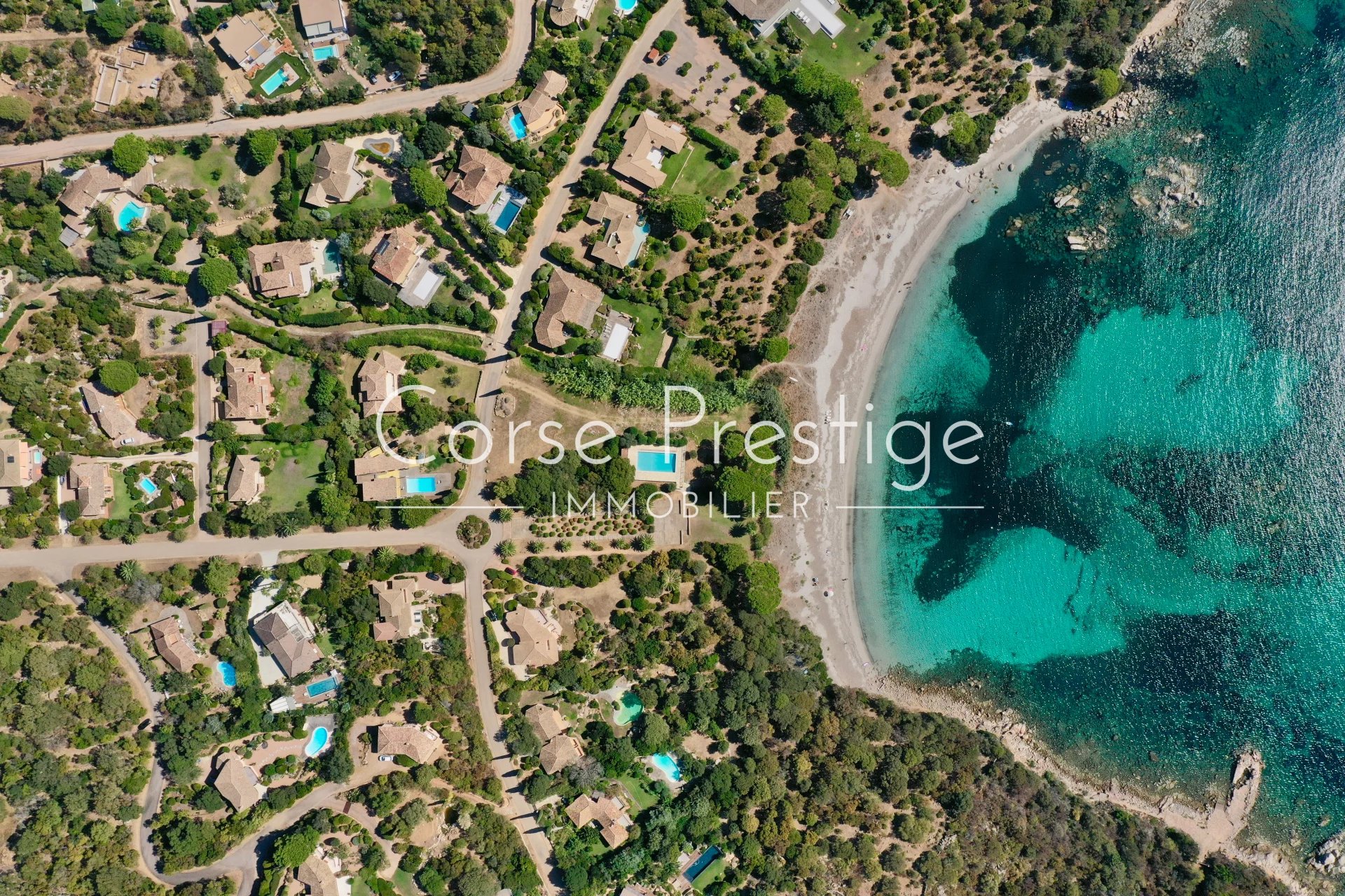 villa au cœur du domaine prive de capicciola – porto-vecchio image1