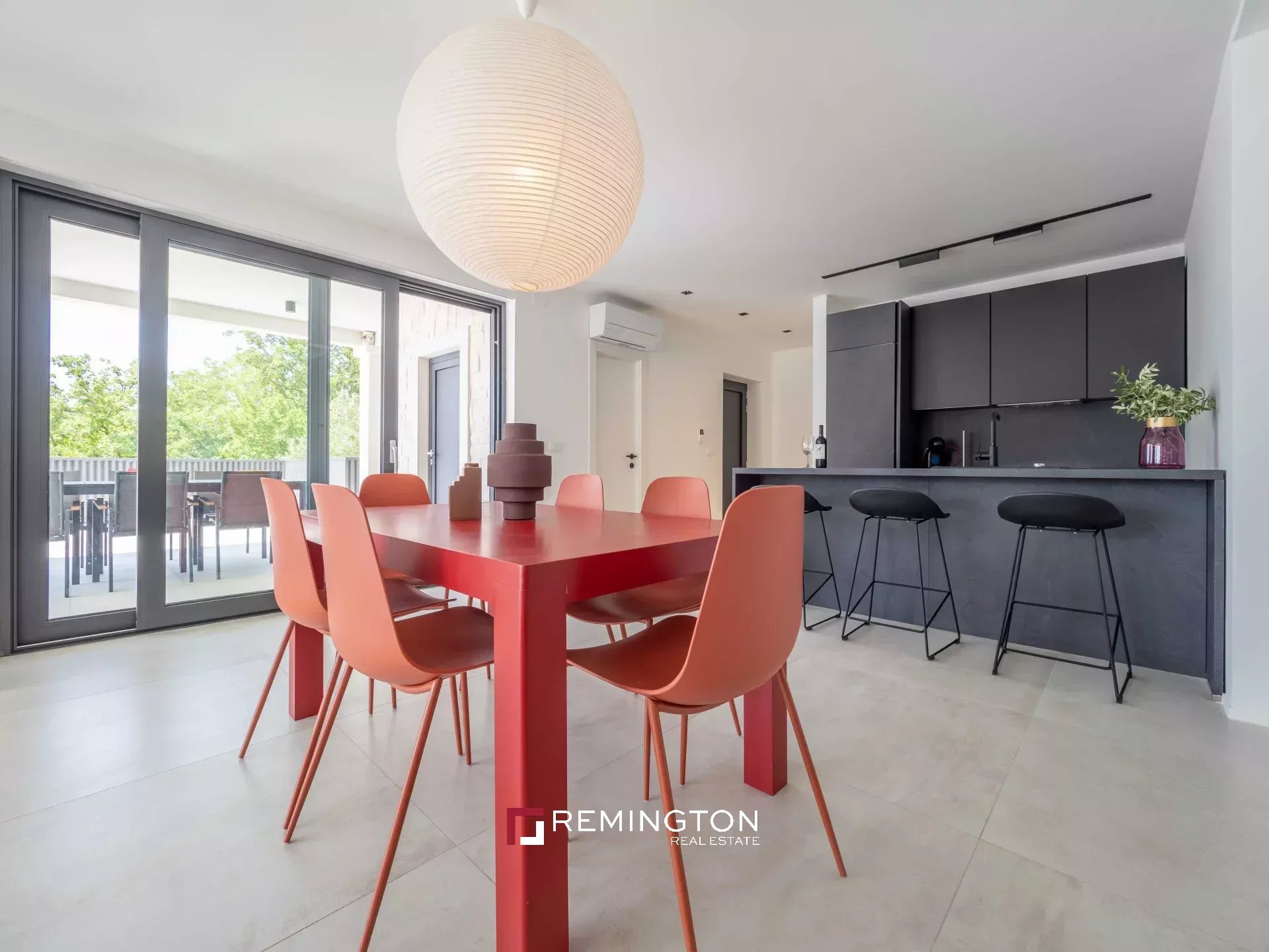 Villa/Townhouse's Image 8