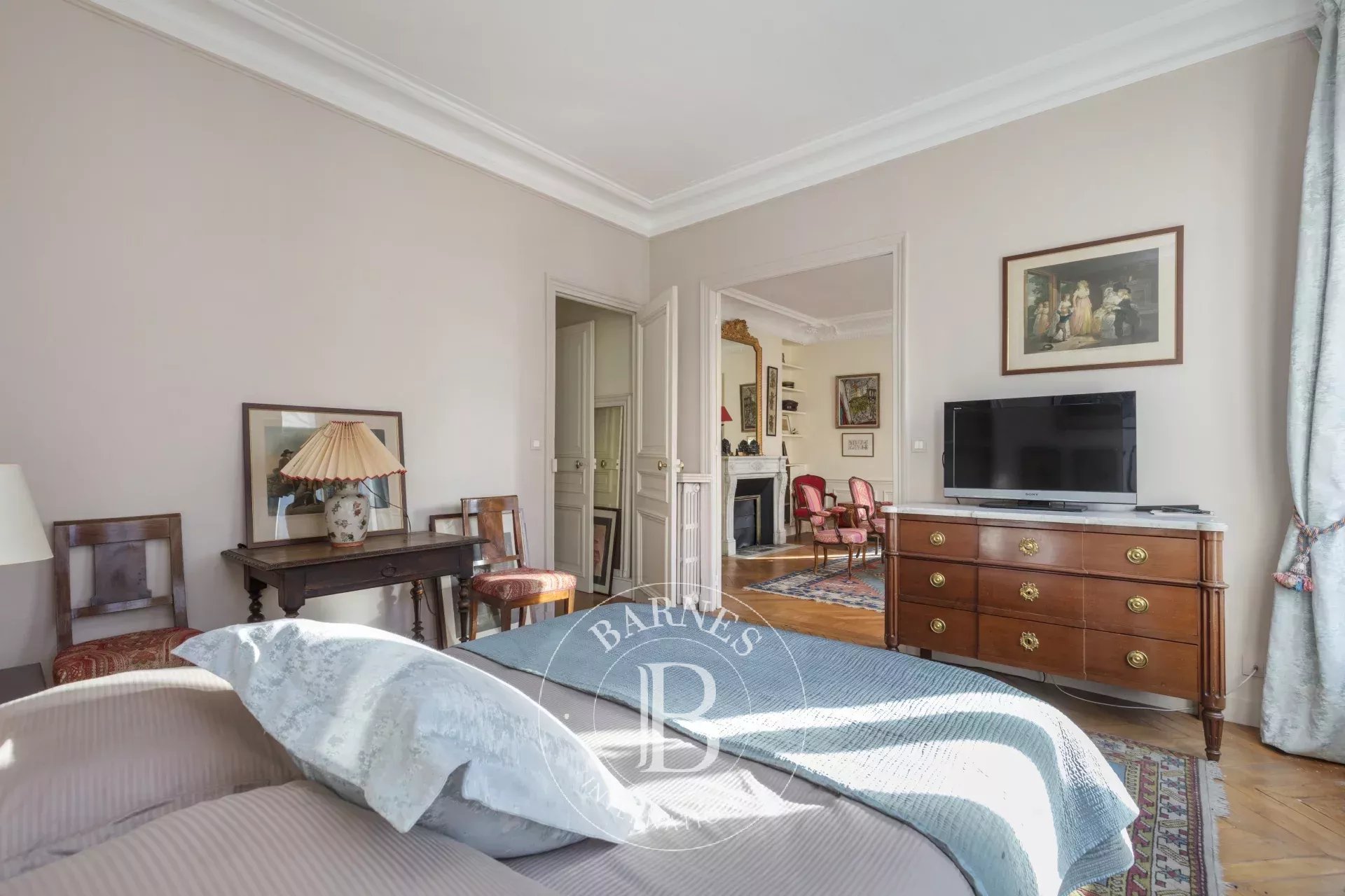 Daire Paris 8ème - picture 6