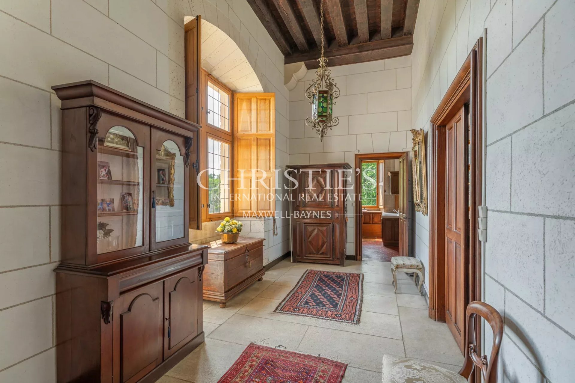 9 Bedroom Chateau's Image 10
