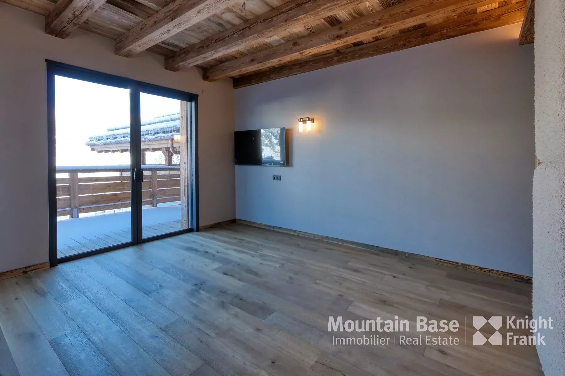 Photo of Exceptional, ski-in, ski-out new-build 6-bedroom chalet with pool close to the ski slopes