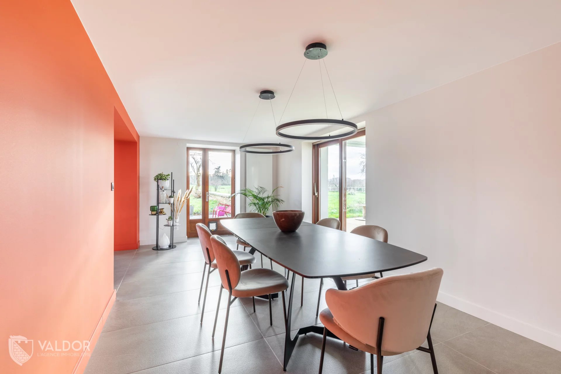 Propriété de 325 m² à Chasselay - Terrain 3662 m²