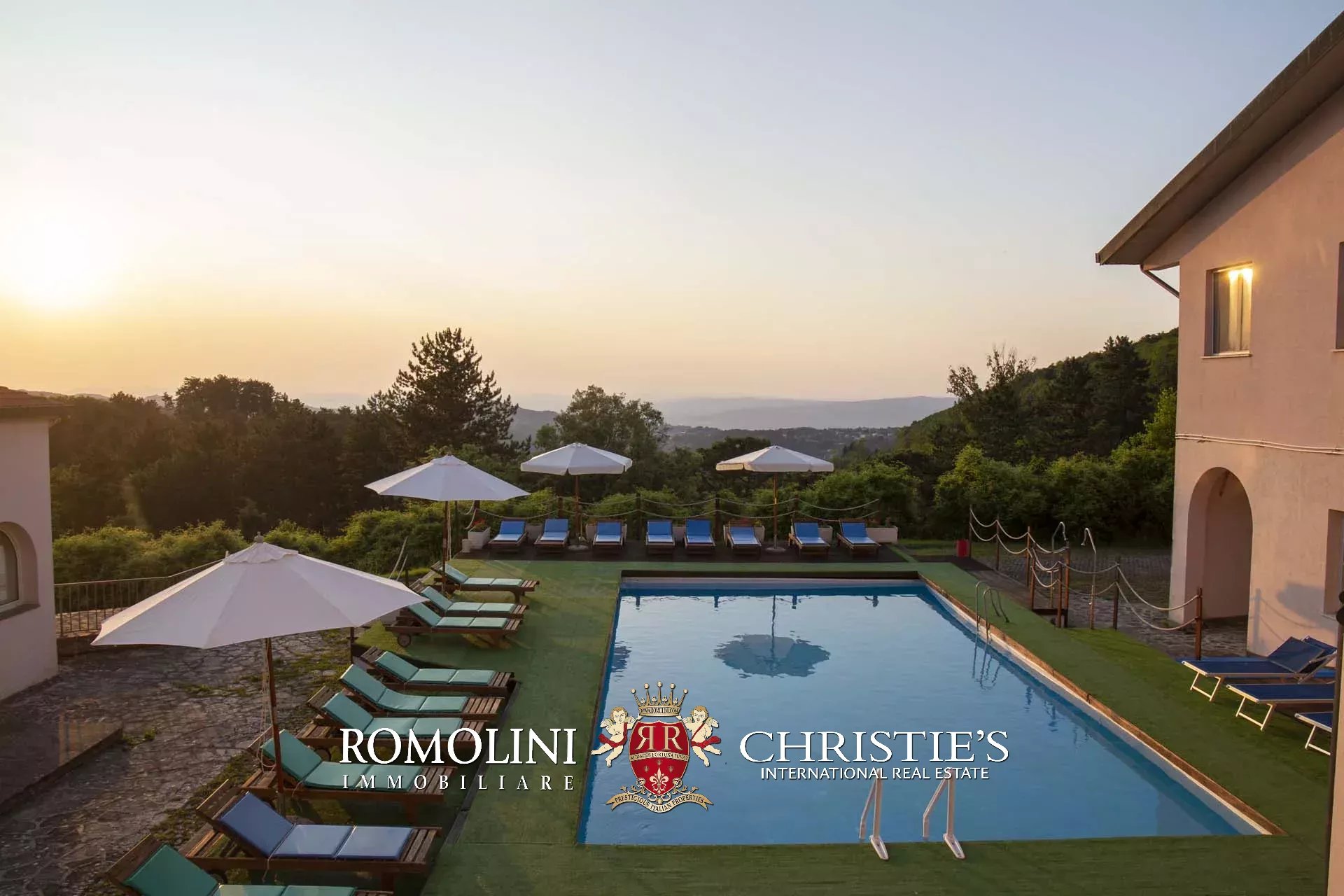 108 Bedroom Villa/Townhouse's Image 14