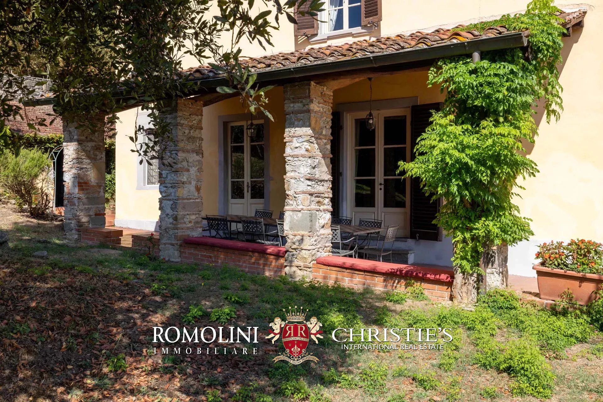 6 Bedroom Villa/Townhouse's Image 23