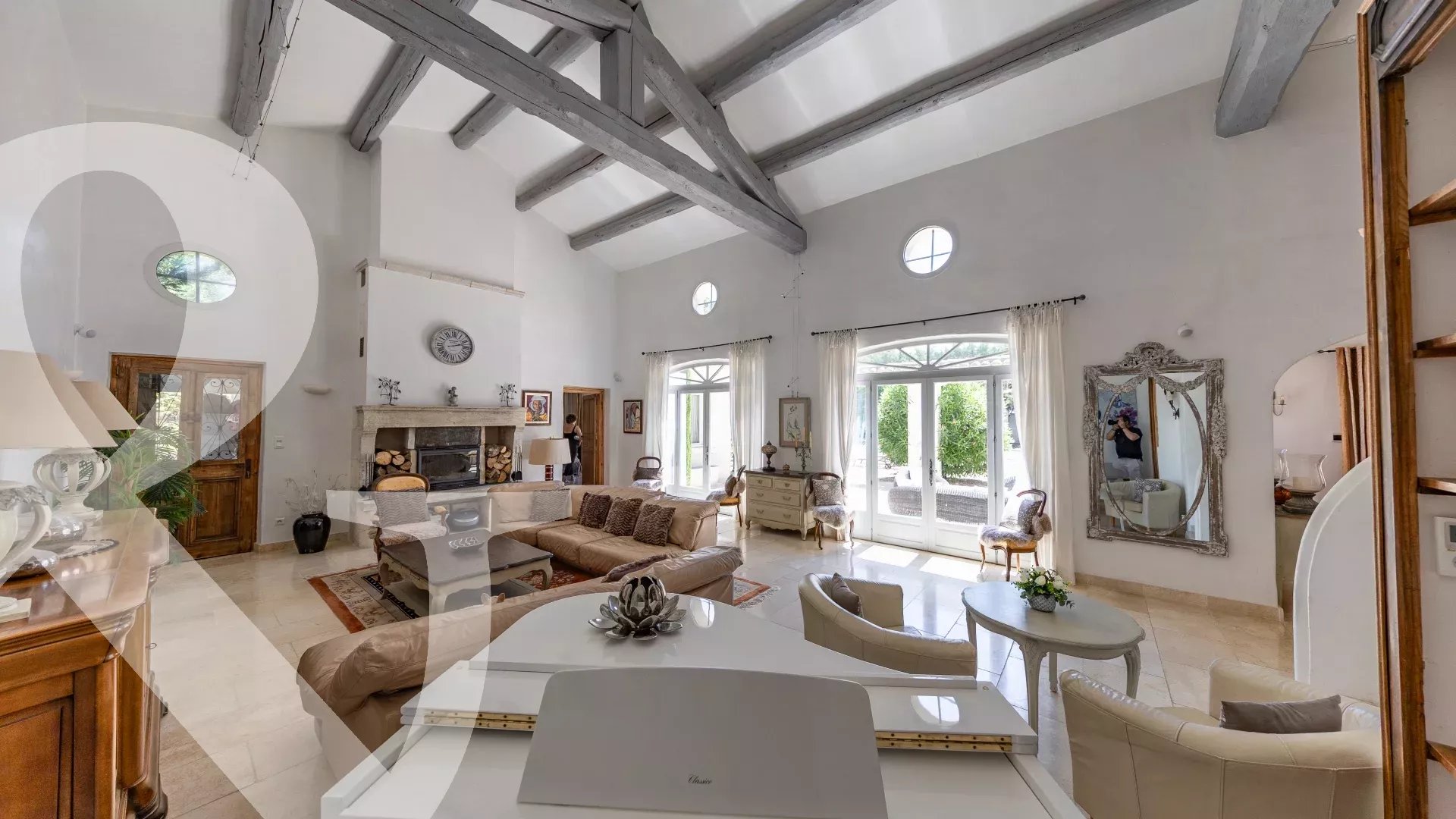 PROPRIETE AVEC 3 GITES