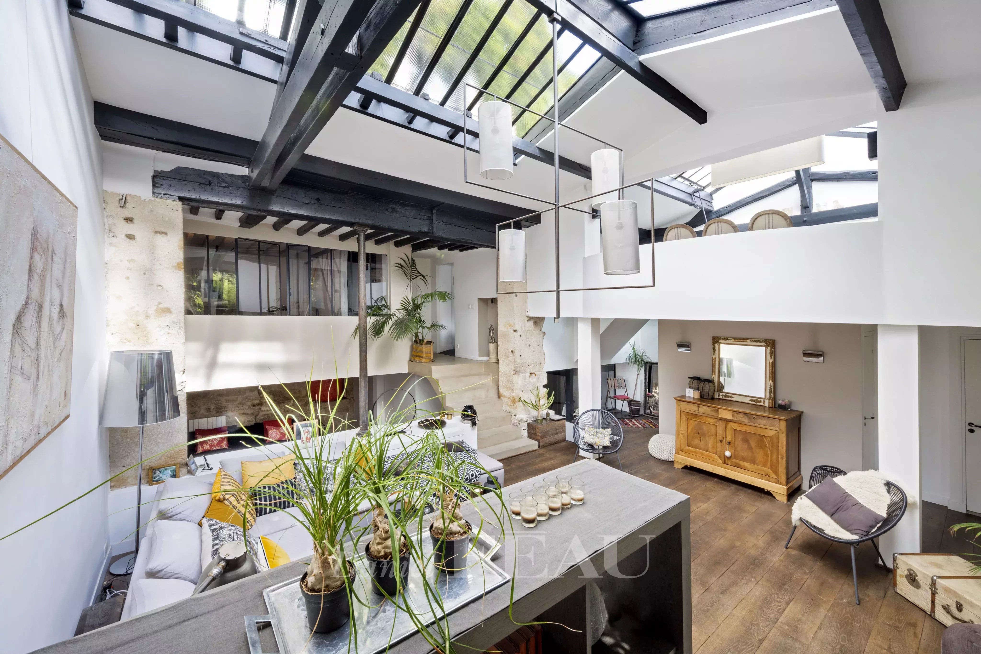 Sale Apartment Paris 11th