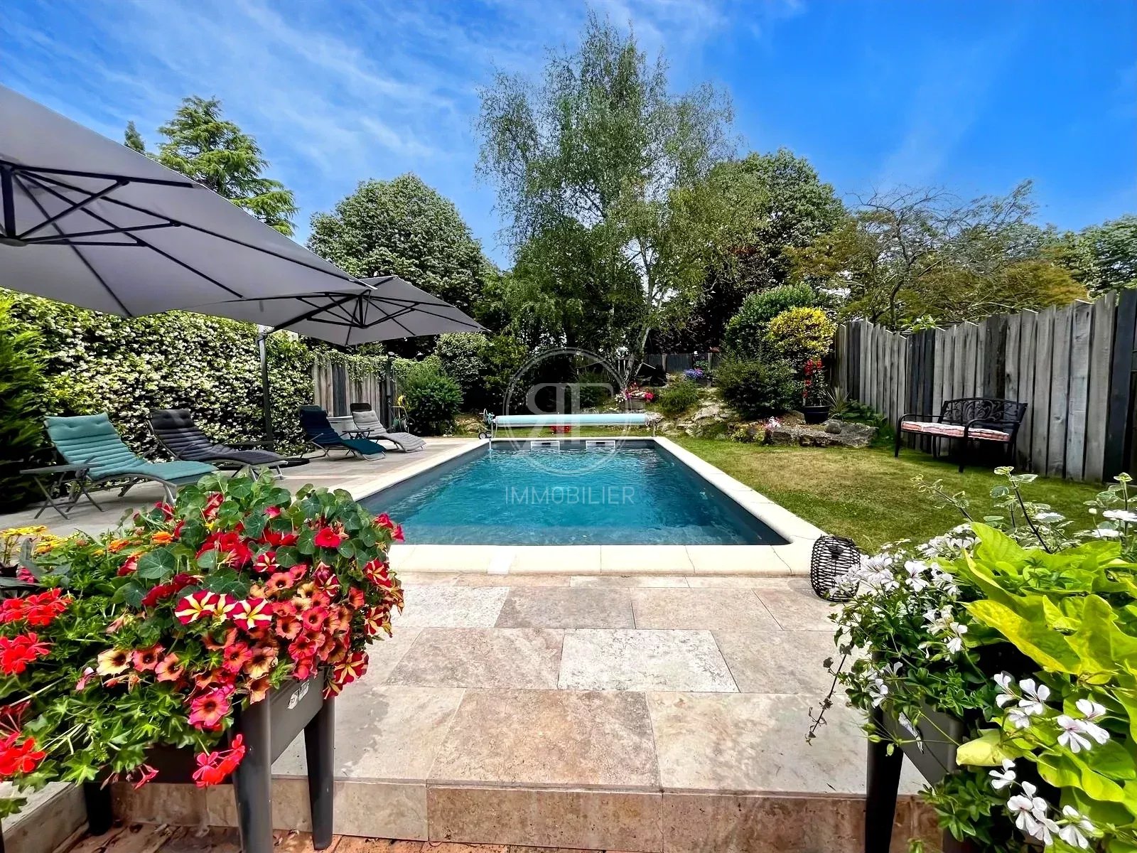 Agence immobilière de 