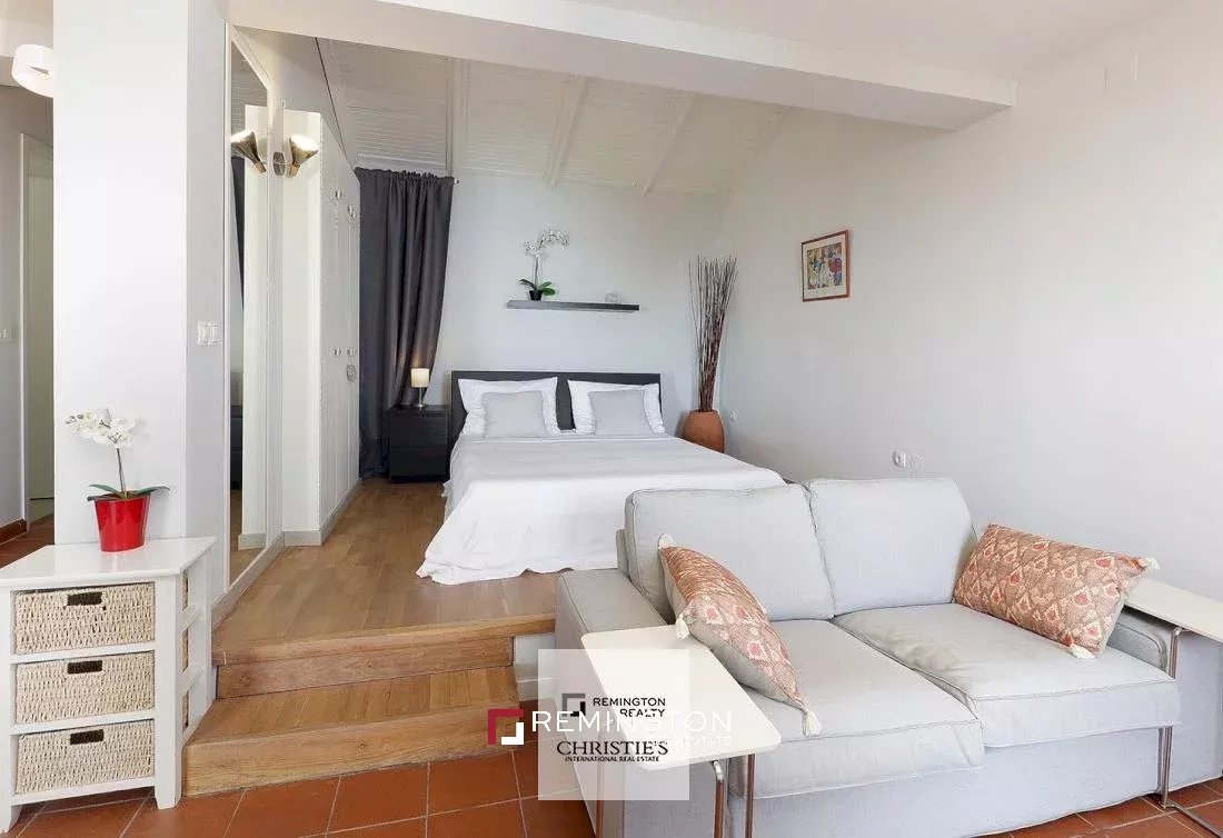 4 Bedroom Villa/Townhouse's Image 10