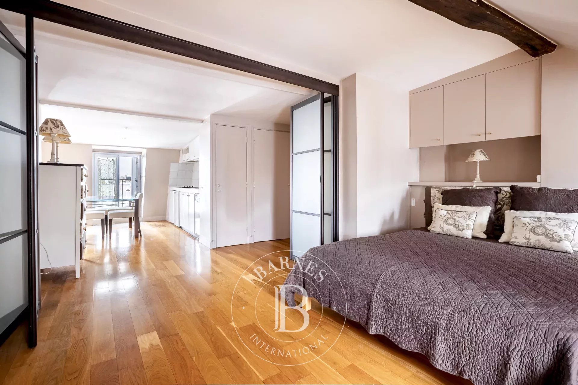 Daire Paris 3ème - picture 5