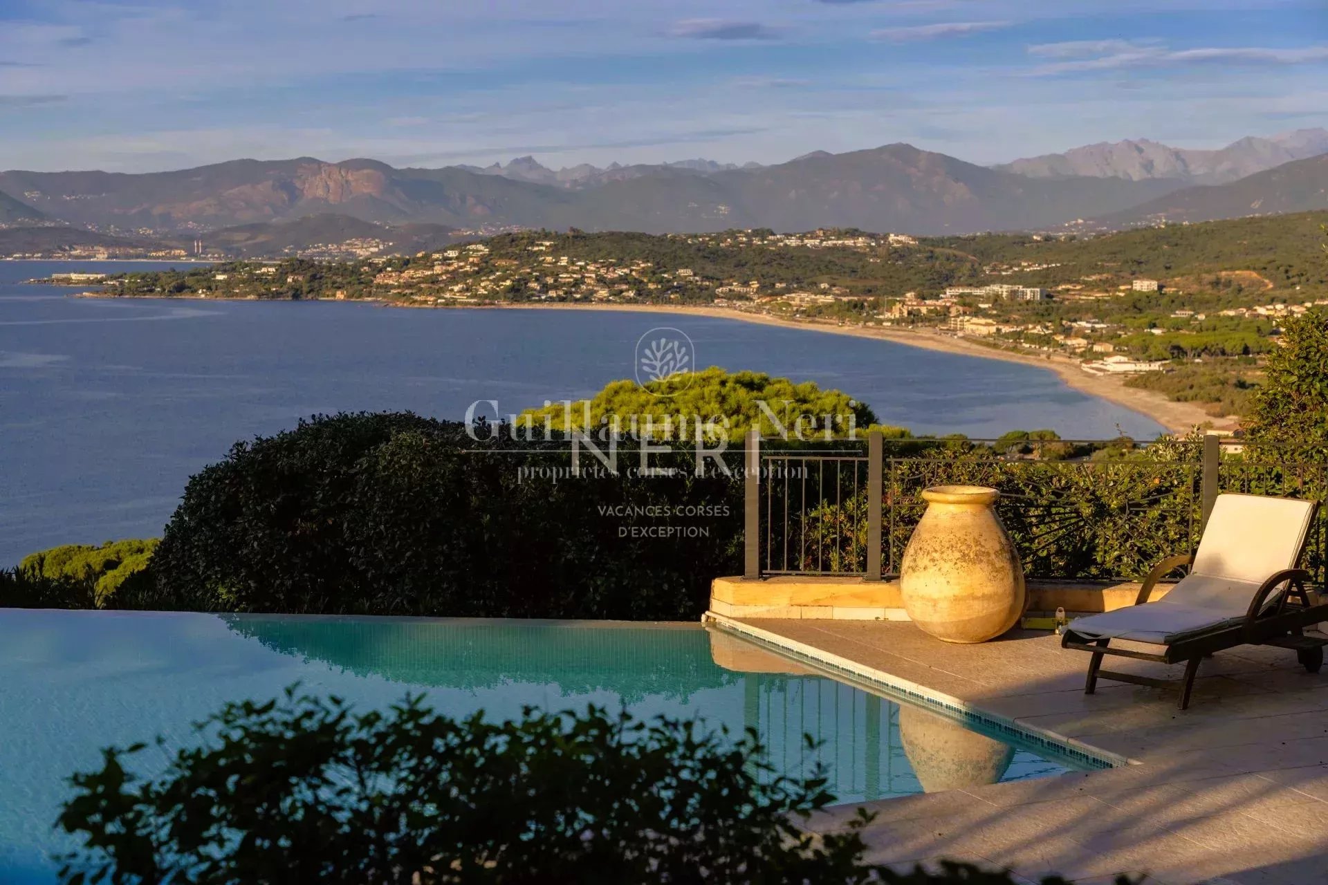 Villa AMBRA - 6 chambres, piscine, vue mer panoramique