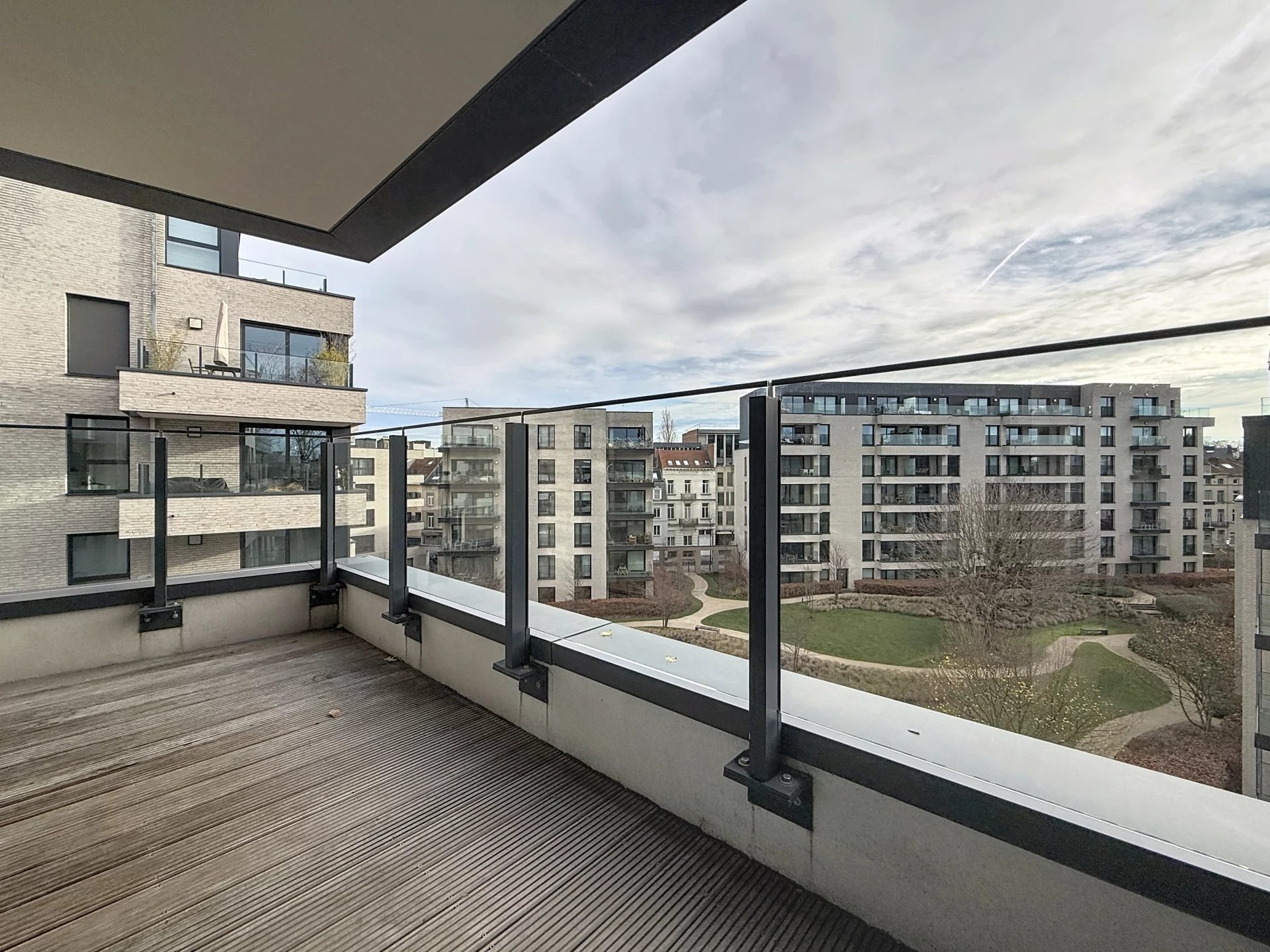 Magnificent 3-bedroom apartment with terrace