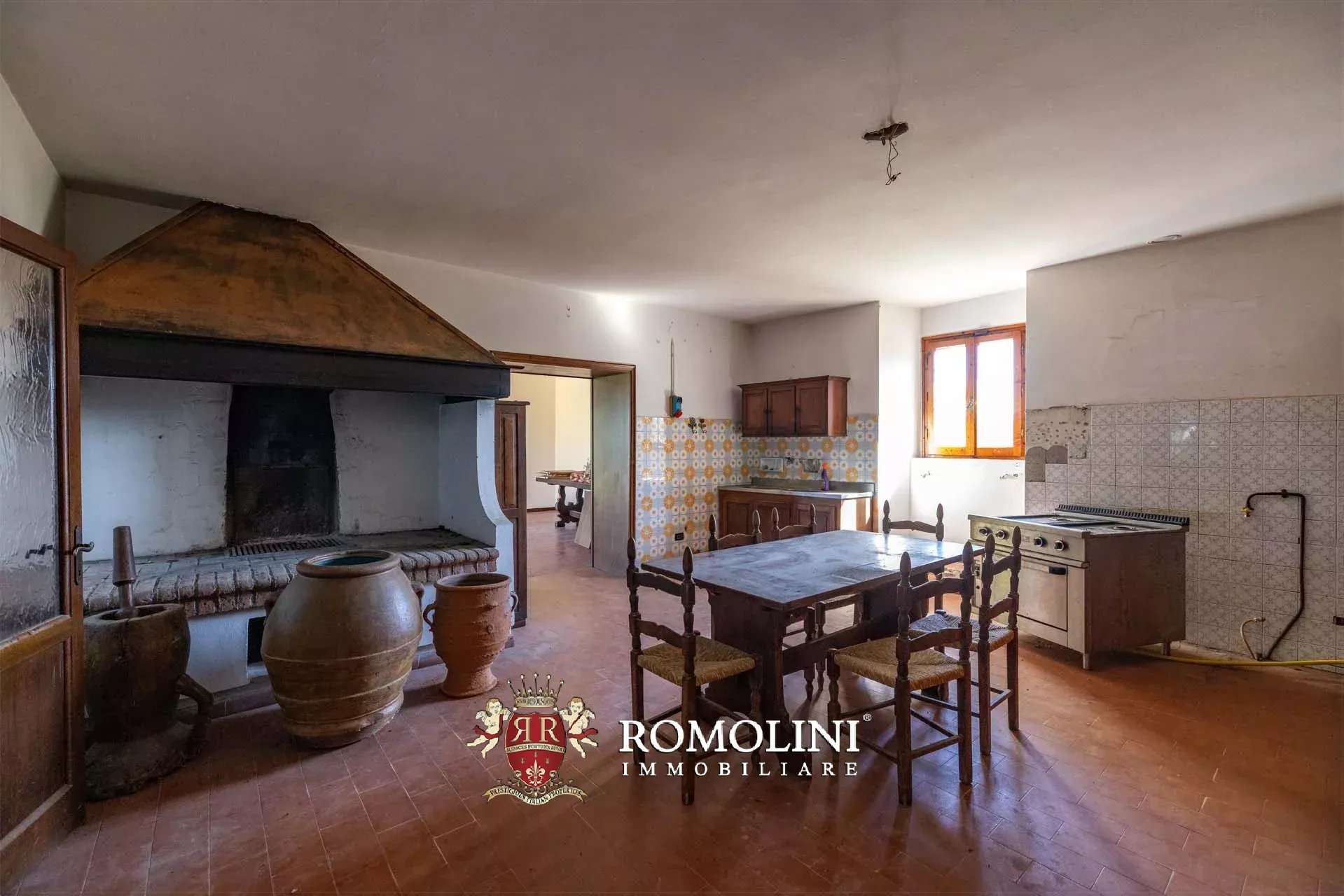 8 Bedroom Villa/Townhouse's Image 34