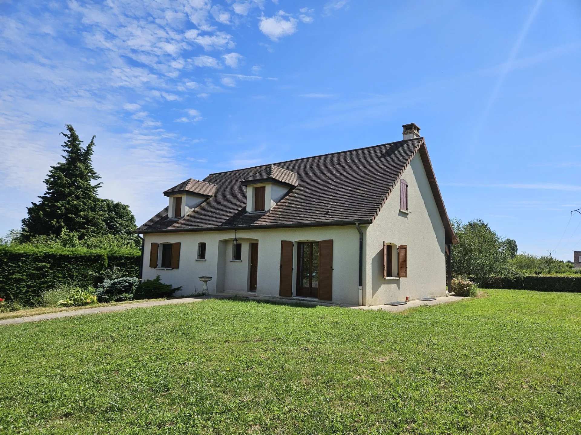 MAISON A VENDRE LEVERNOIS